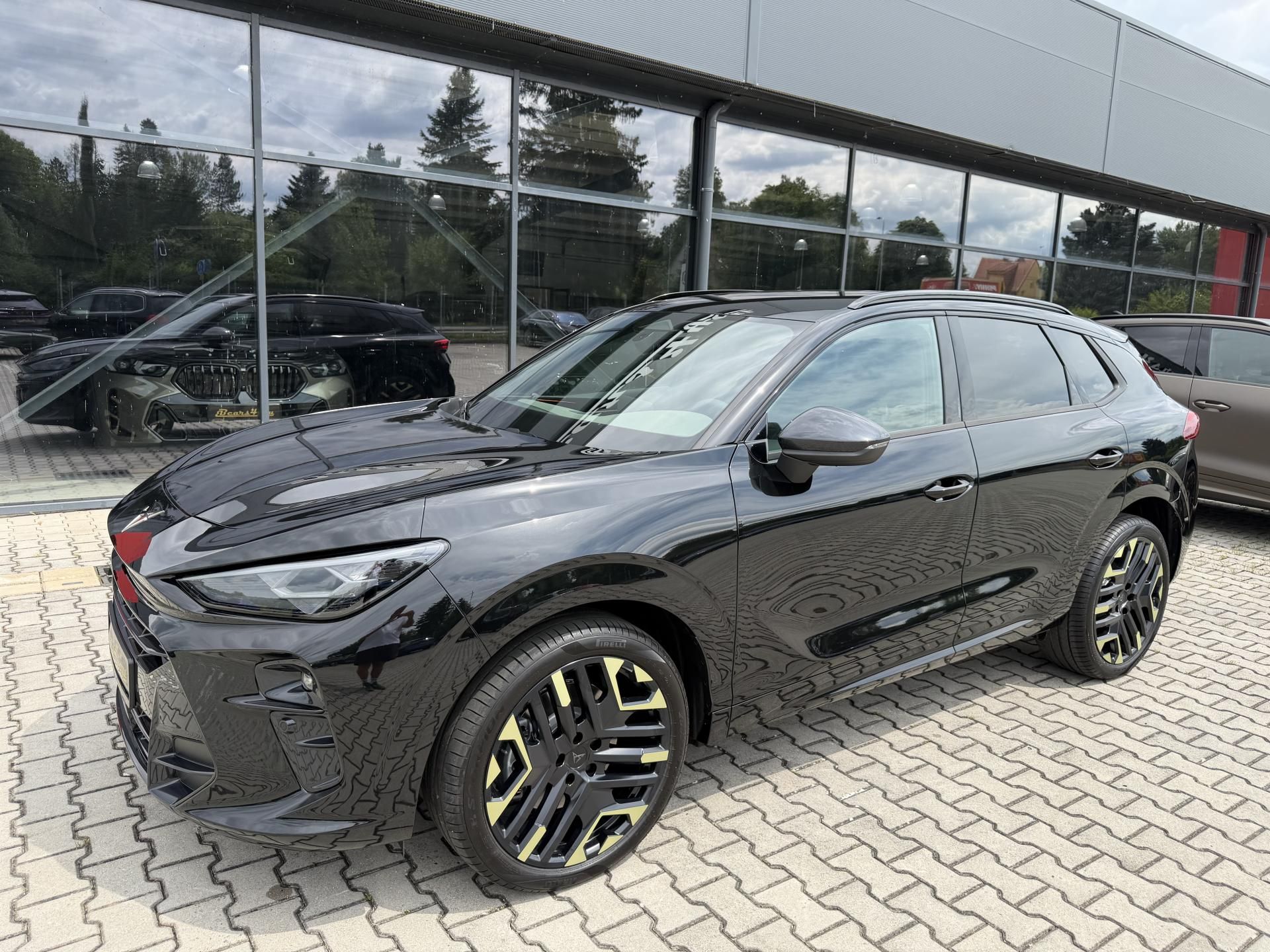 Cupra Terramar, 2.0TSI 150kW 4WD TRIBE TZ R20! - fotka 3