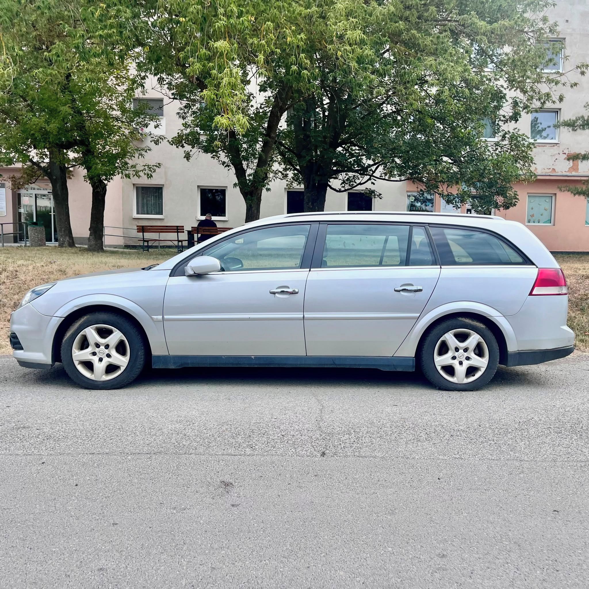 Opel Vectra, Opel Vectra 1.9 cdti - fotka 4
