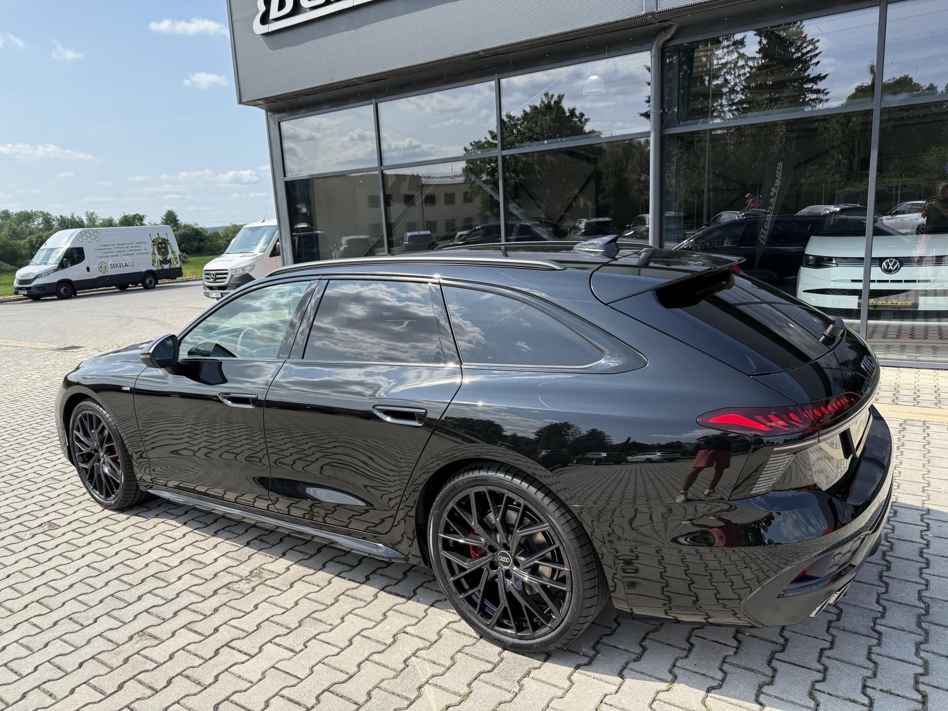 Audi A6, TDI 150kW STR 4X4 S-LINE R21!! - fotka 6