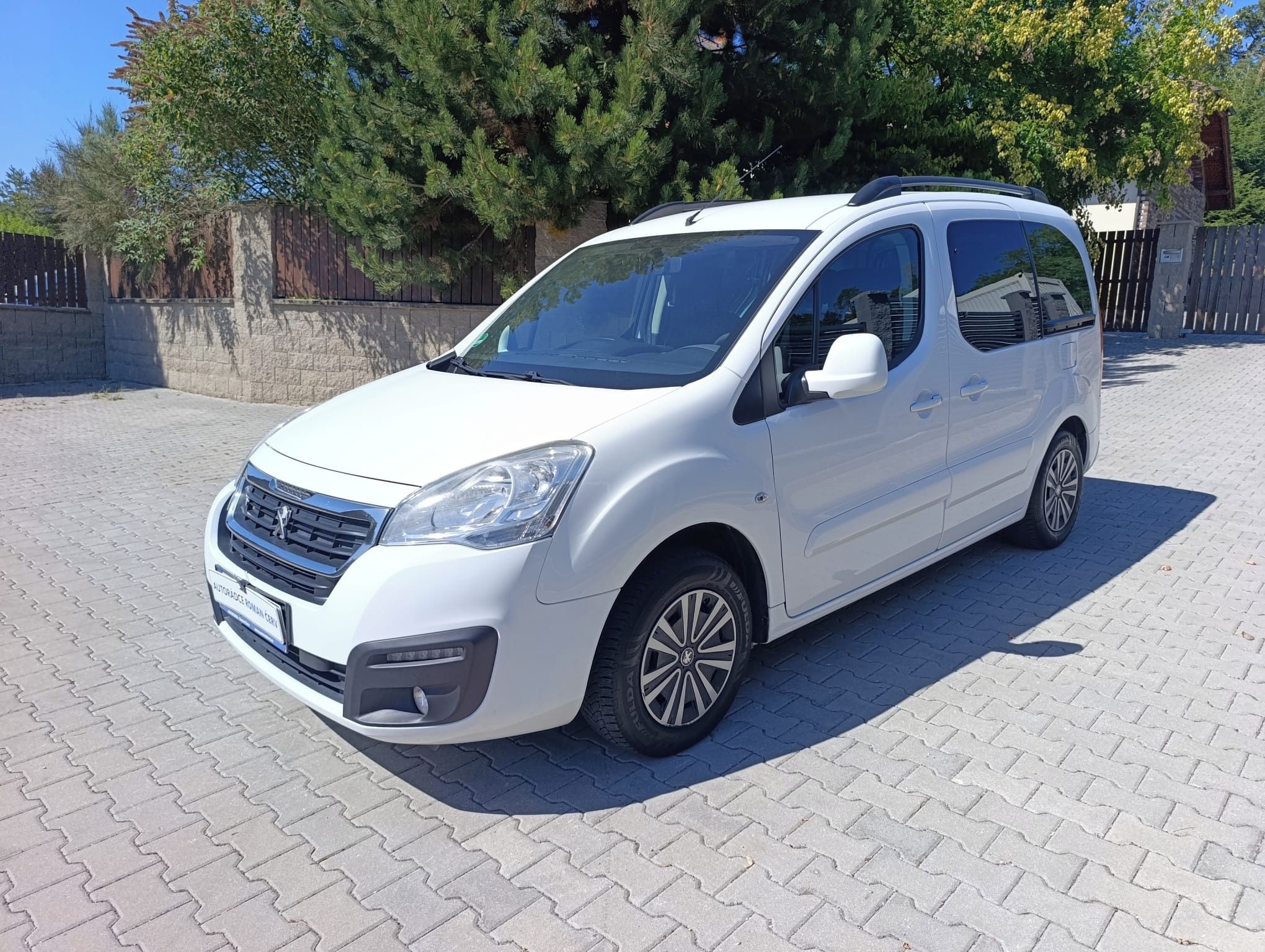 Peugeot Partner Tepee, ČR,serv.kn,záruka,CEBIA,tažné!