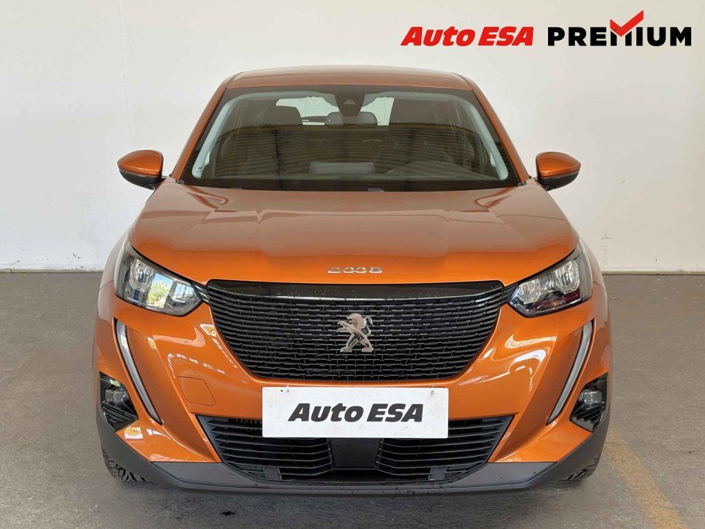 Peugeot 2008, 1.2 - fotka 2