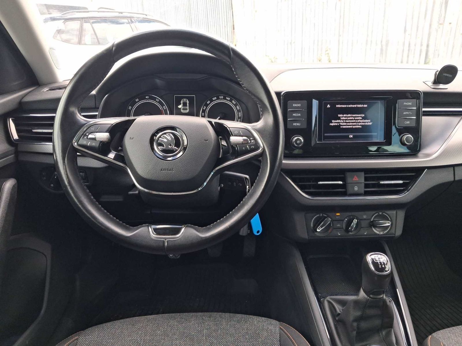 Škoda Scala, 1.0 TSI, Ambition, ČR,1.maj - fotka 3