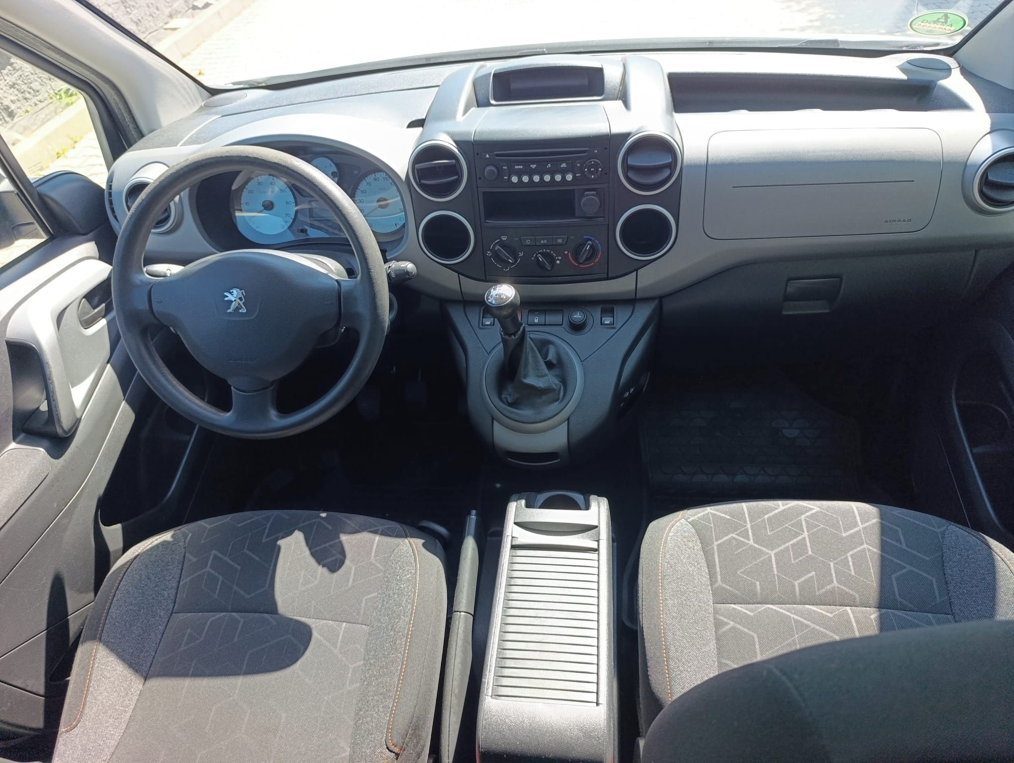 Peugeot Partner Tepee, ČR,serv.kn,záruka,CEBIA,tažné! - fotka 5