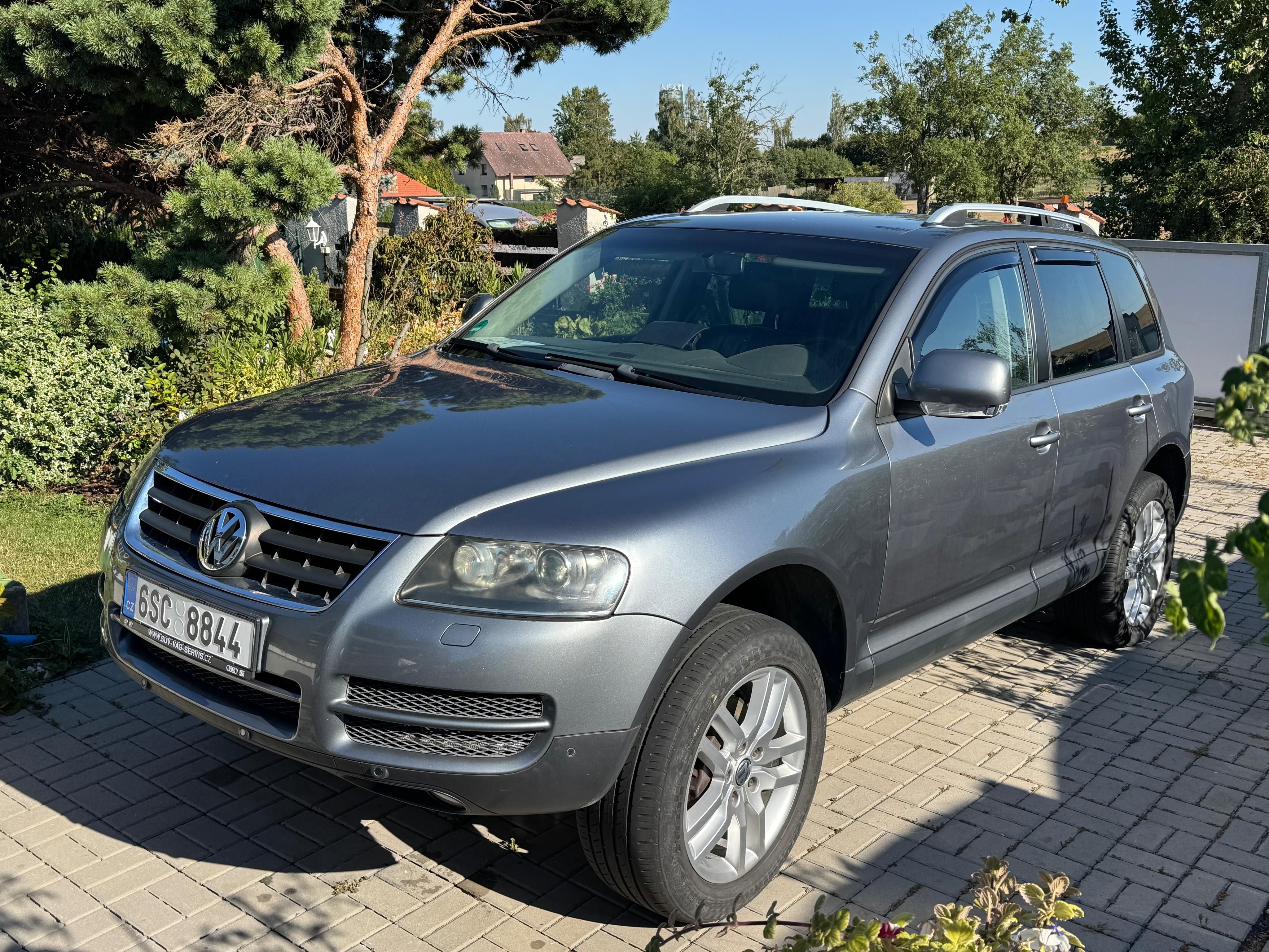Volkswagen Touareg, 3.0 TDI V6 165kW po servisech!