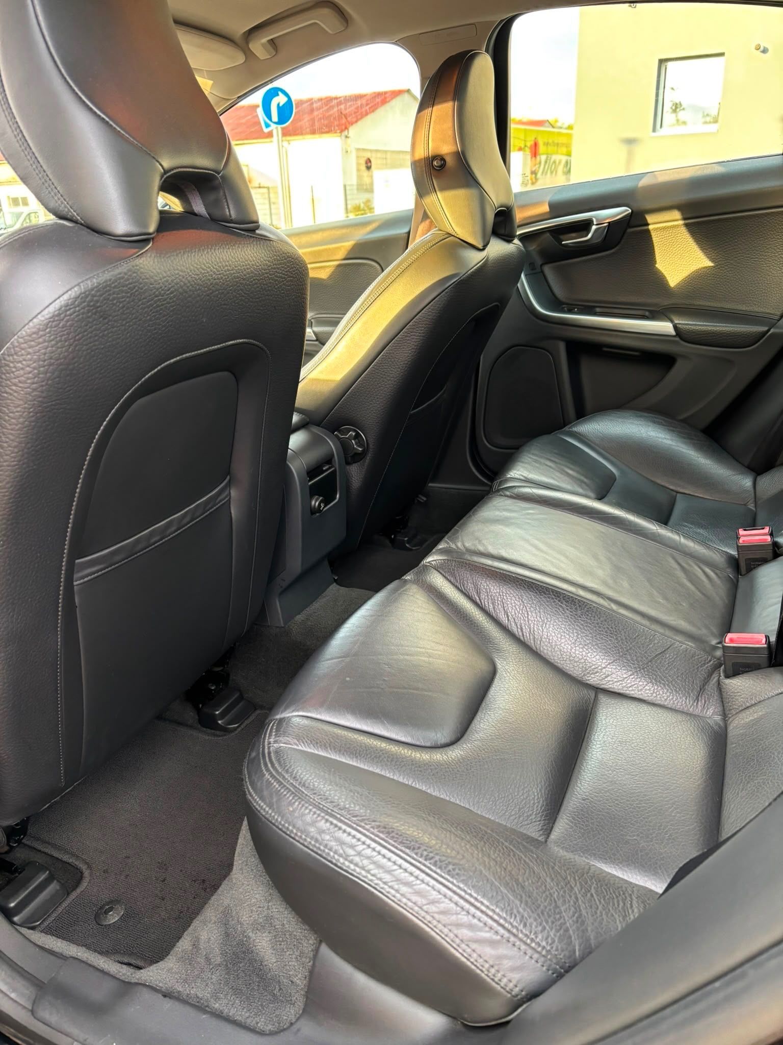 Volvo S60, D3 - fotka 4