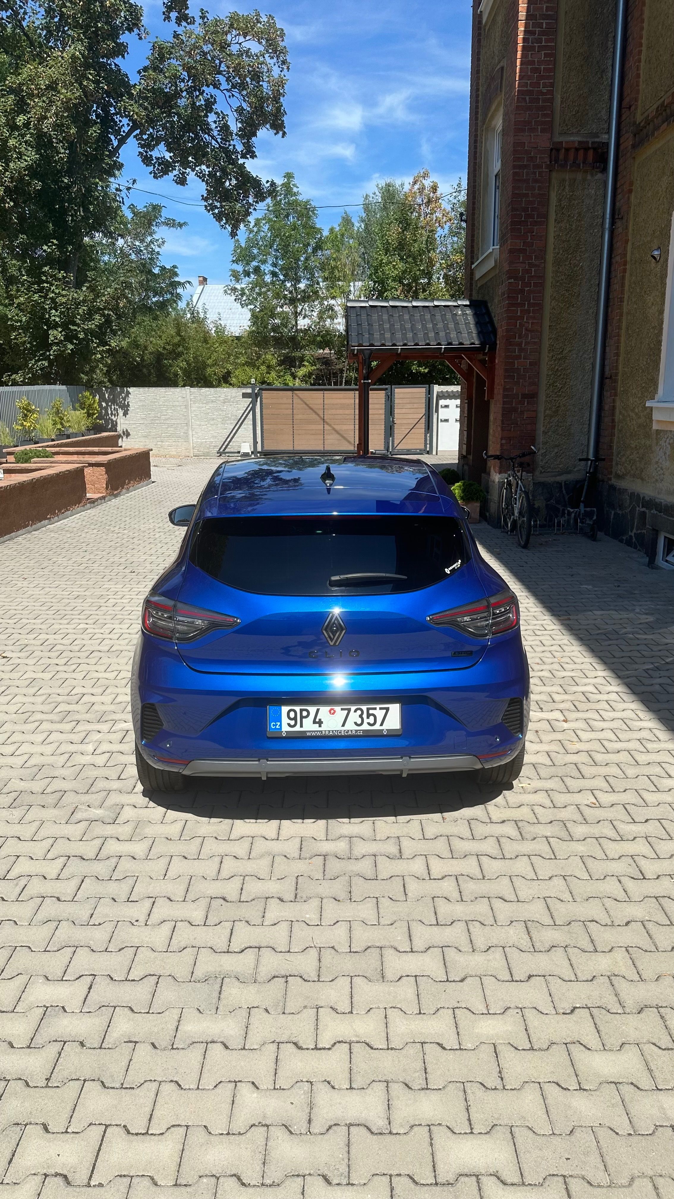 Renault Clio, 1.6 hybrid Esprit Alpine - fotka 6