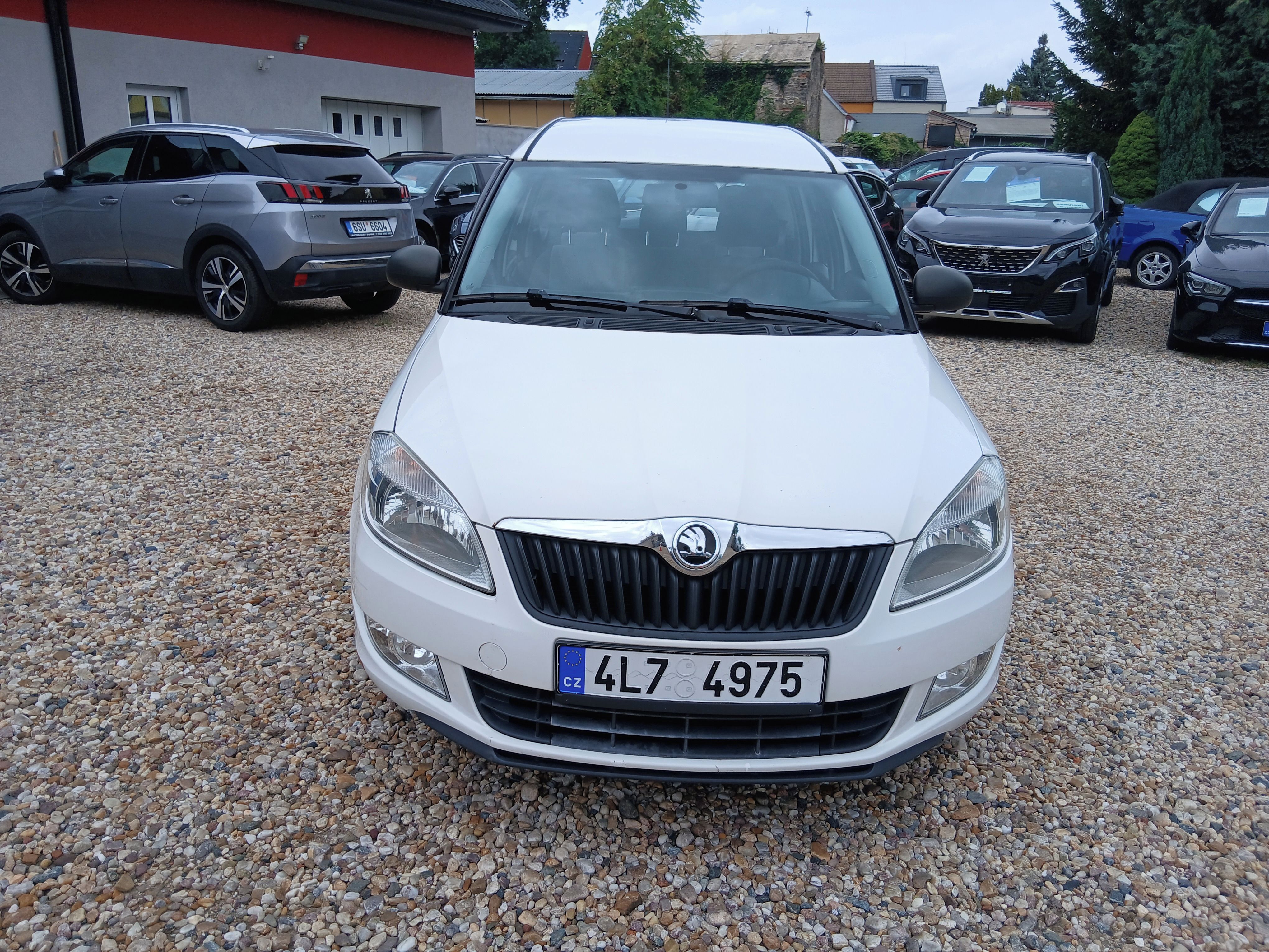 Škoda Roomster, 1.2TDi 55KW Ambi +Zim.kola - fotka 2