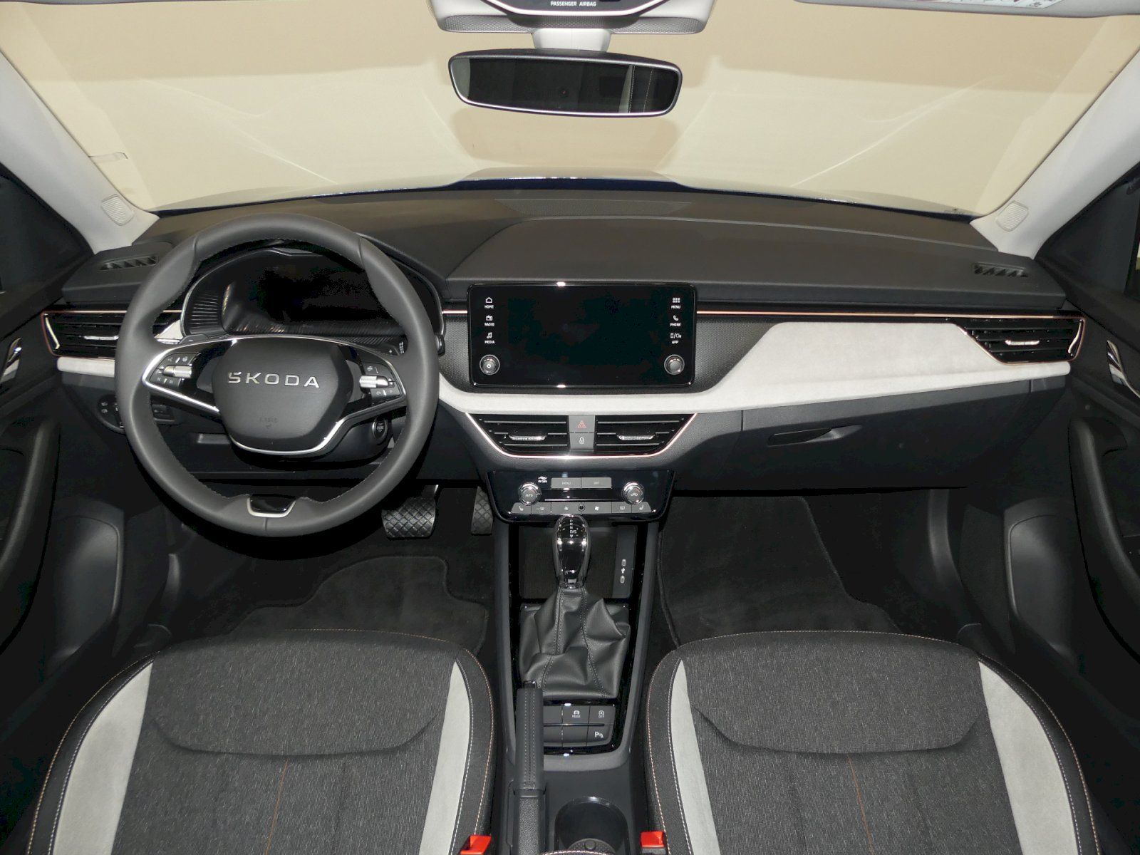 Škoda Kamiq, Top Selection DSG 1.0TSI 85kW - fotka 5