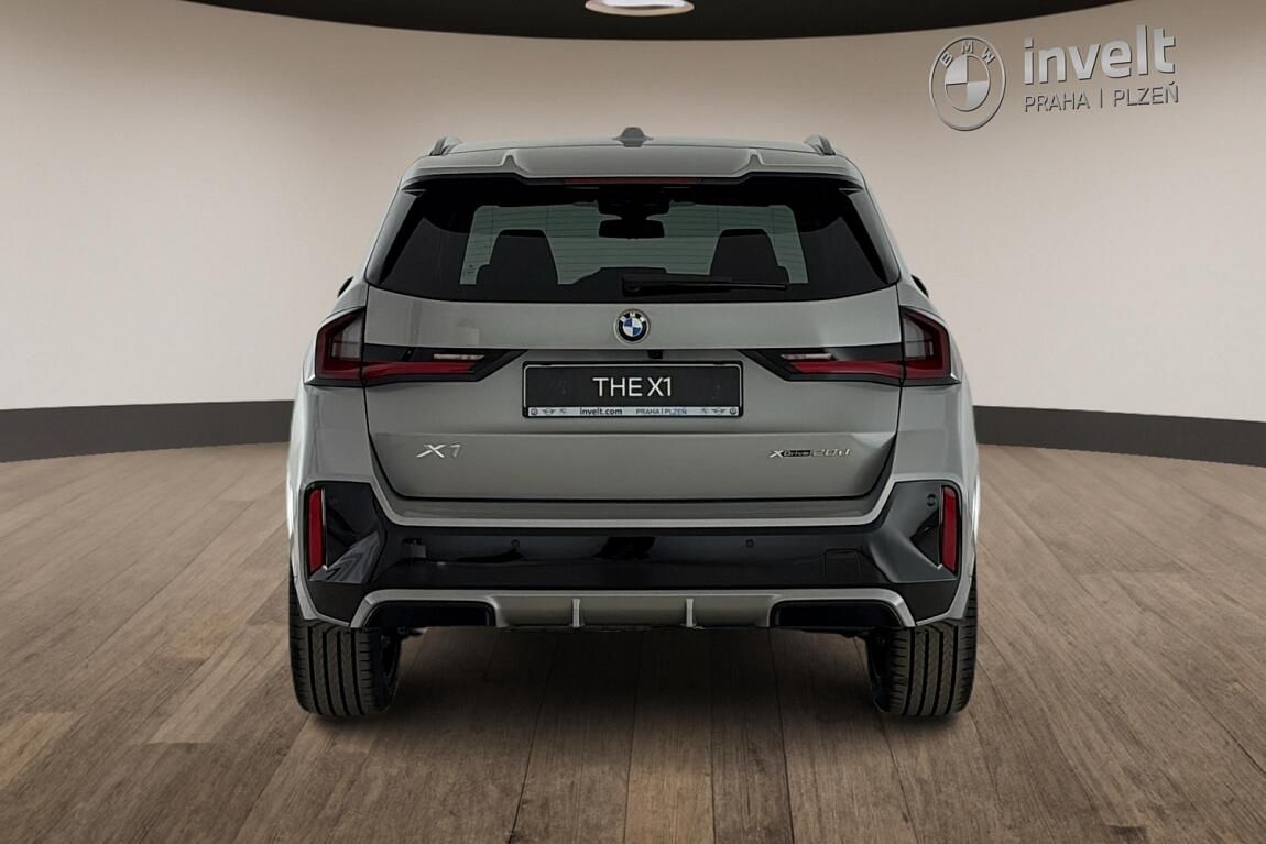 BMW X1, xDrive20d - fotka 4