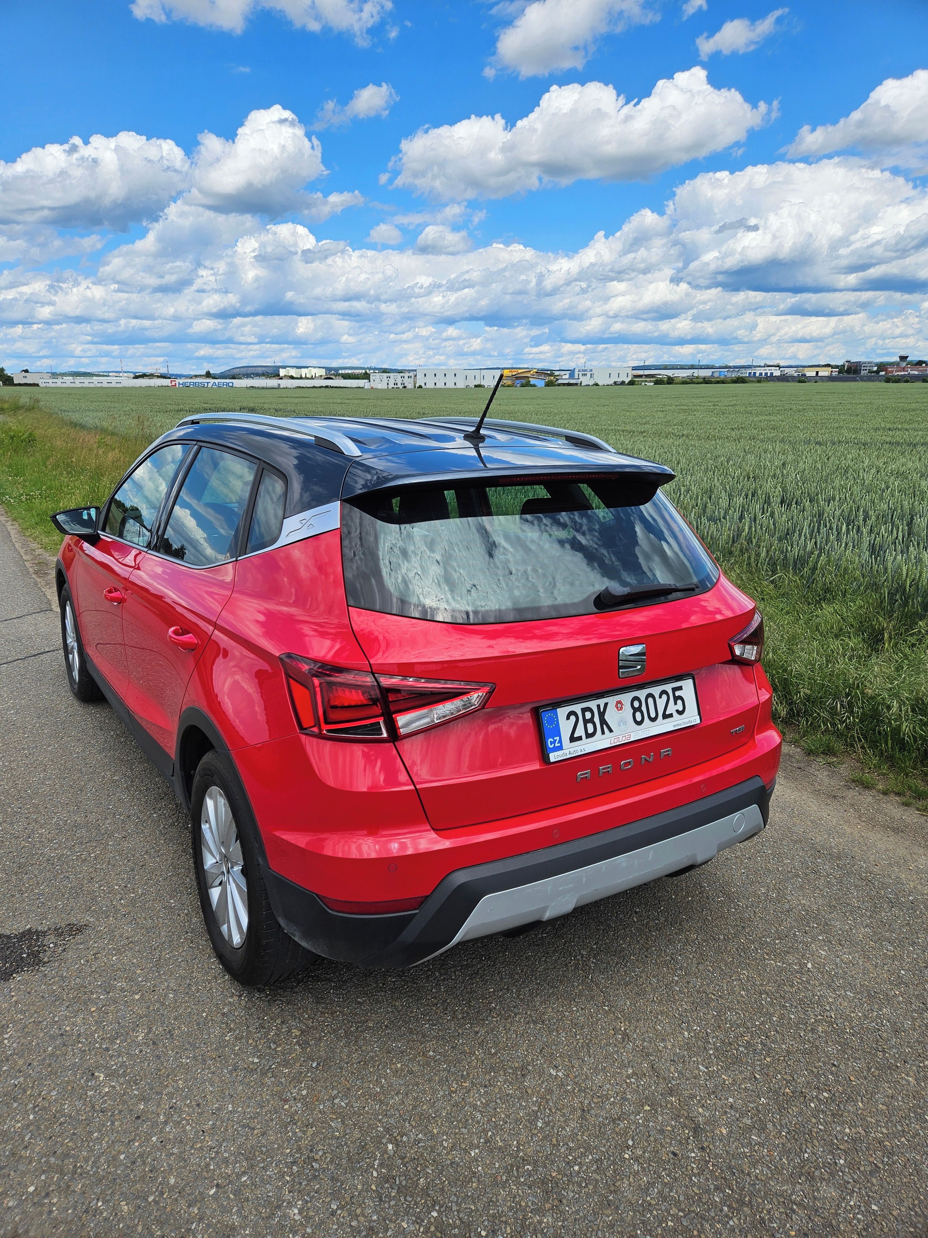 Seat Arona, Seat Arona 1.0 TGI-STK 18.8.26 - fotka 3