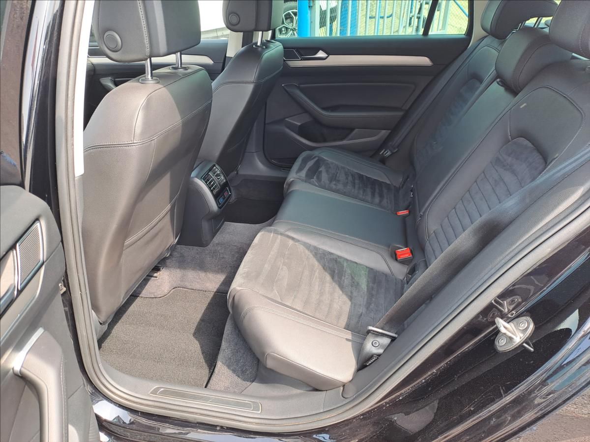 Volkswagen Passat, 2,0 TDI DSG 4Motion - fotka 6