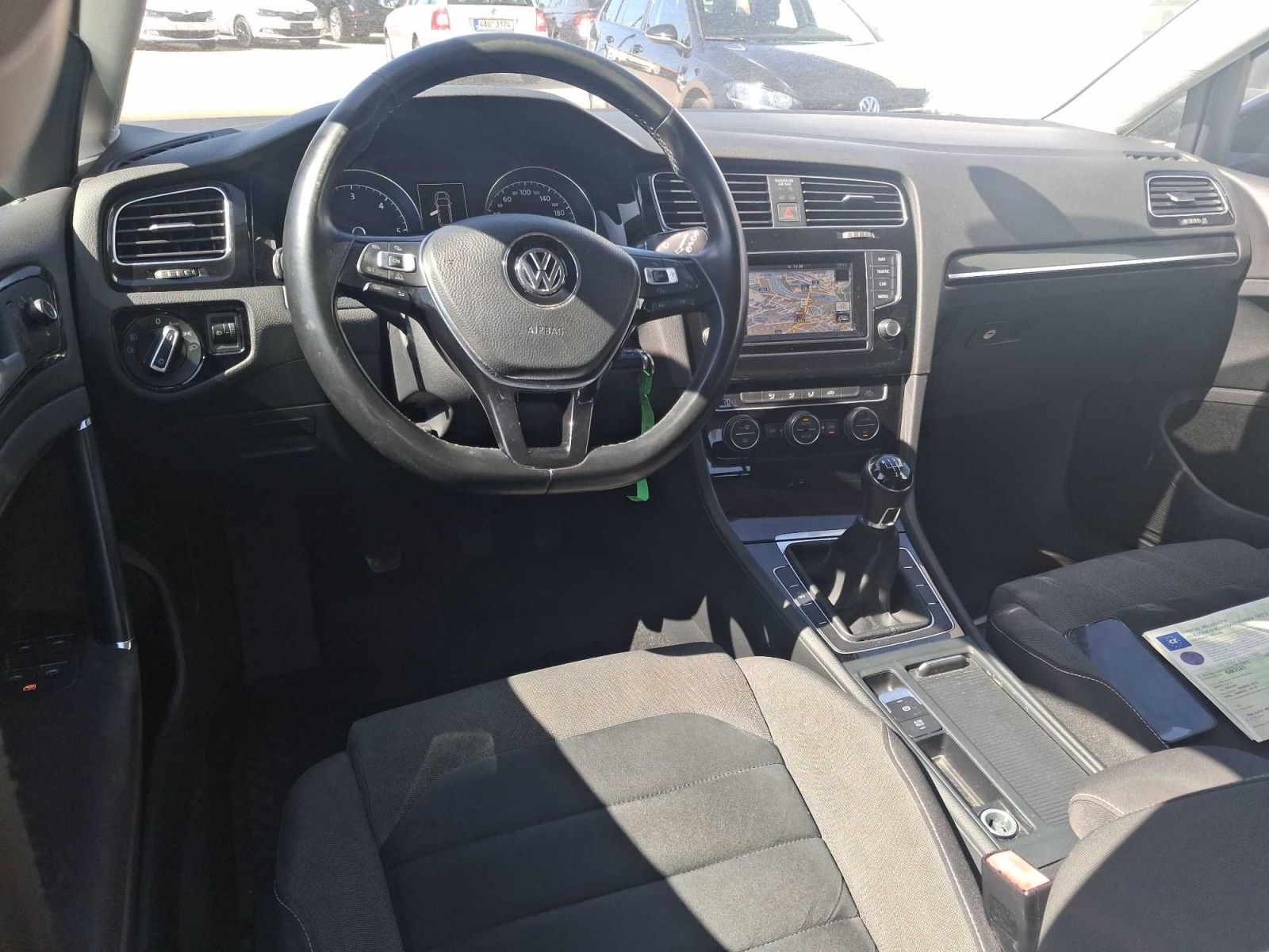 Volkswagen Golf, 1.6 TDI, Highline, Navi - fotka 3