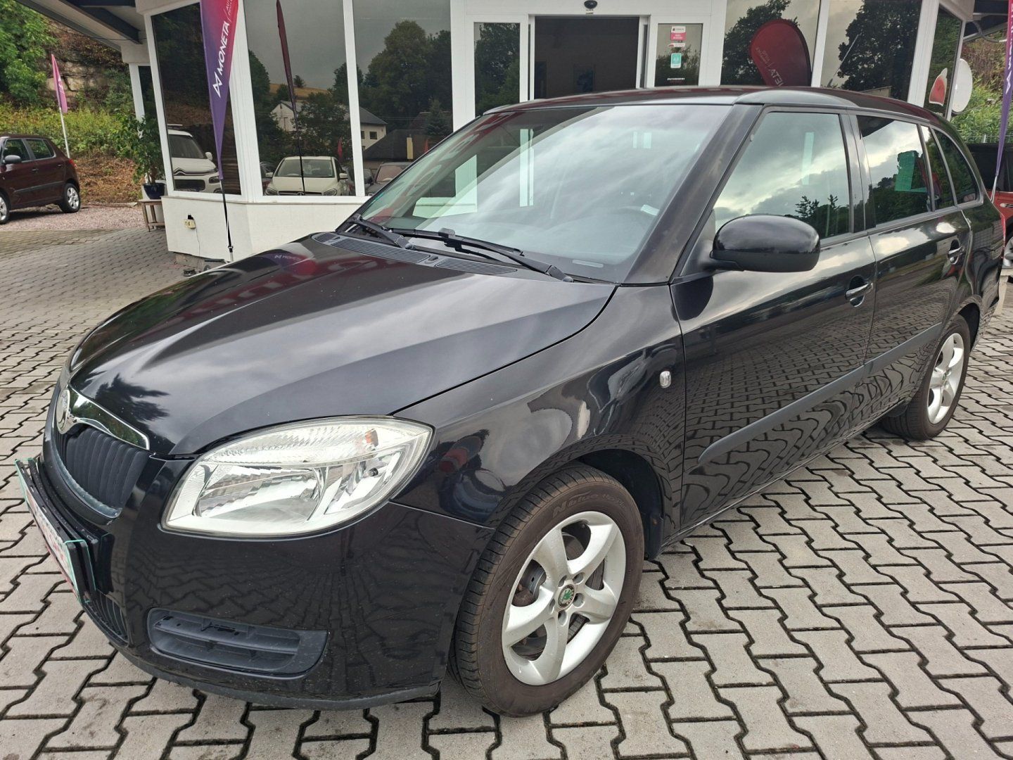 Škoda Fabia, 1.4i 63kW -AUT.KLIMA-TEMPOMAT - fotka 4