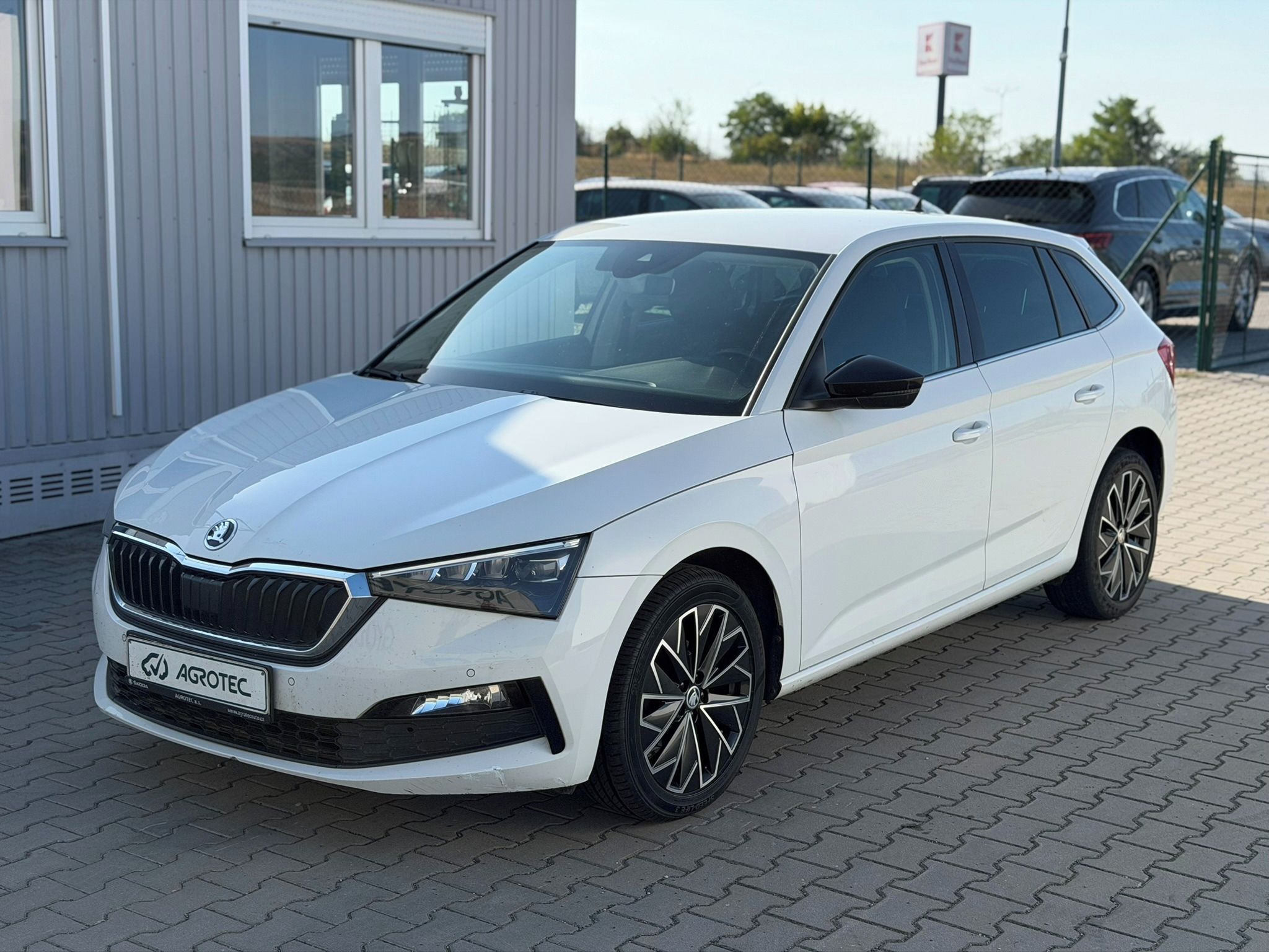 Škoda Scala, 1.6 TDI 85kW Style PLUS - fotka 3