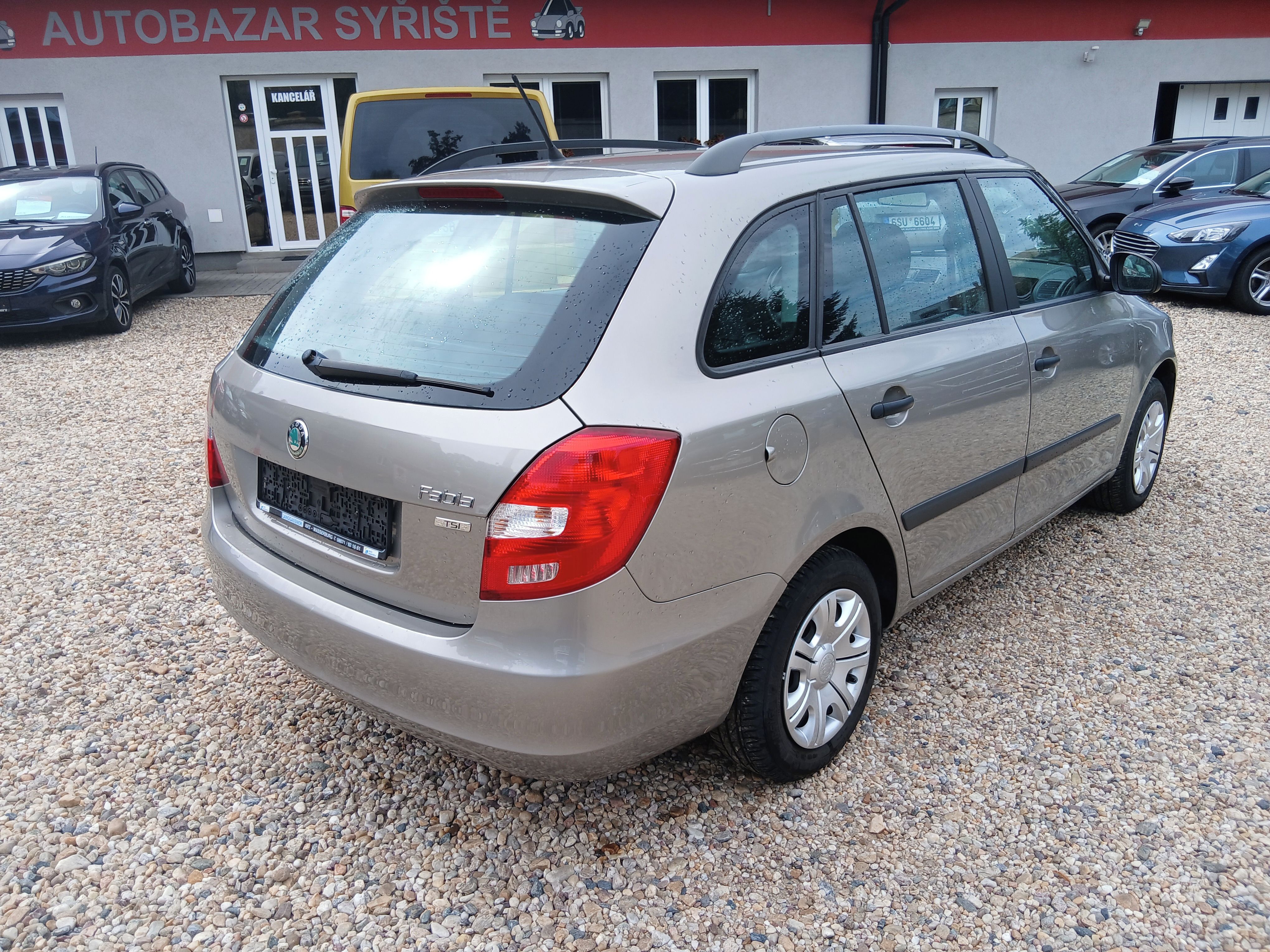 Škoda Fabia, 1.2TSi 63KW Klima S.Kniha+Kola - fotka 5