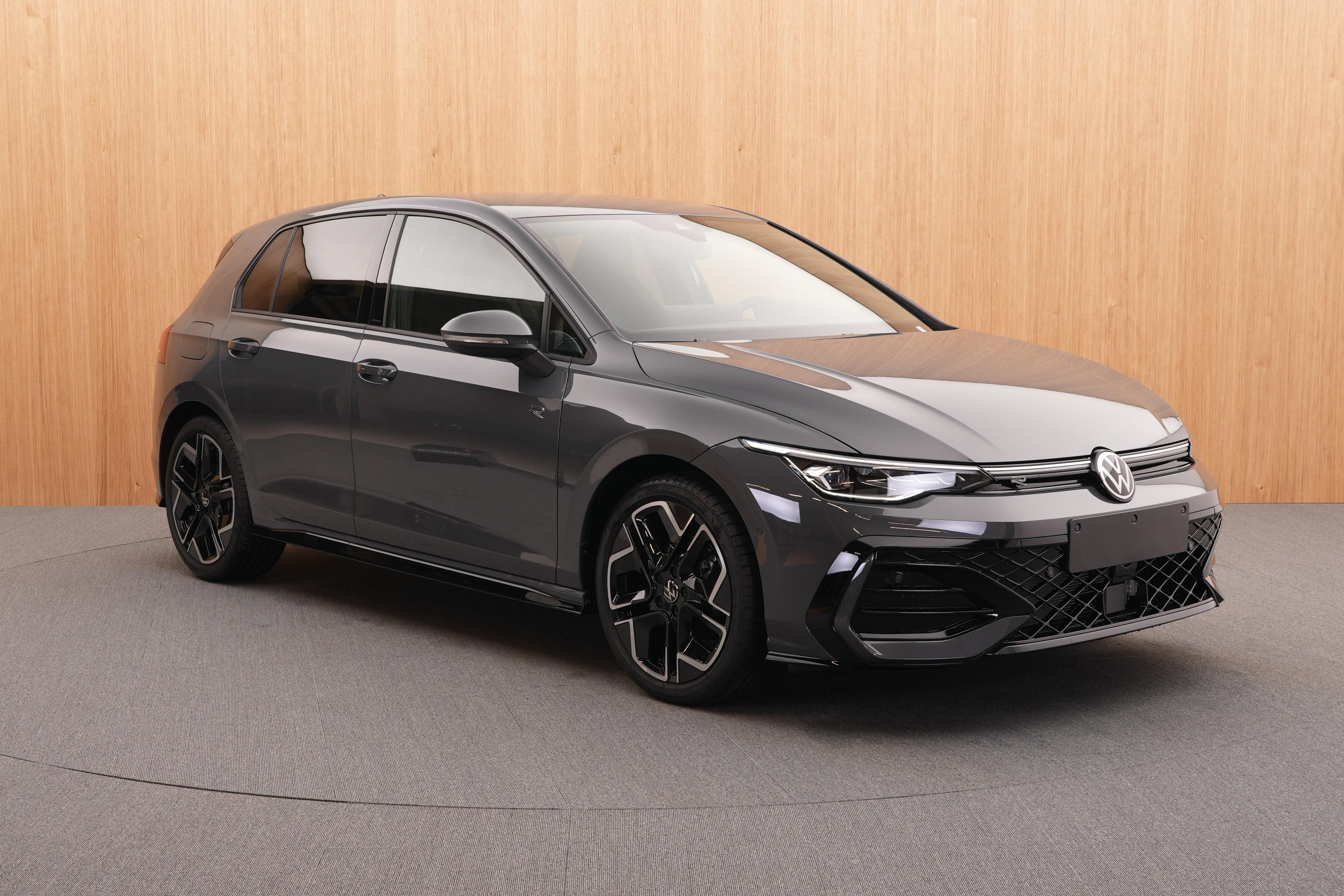 Volkswagen Golf, R-Line Limited 1.5 eTSI mHEV - fotka 6