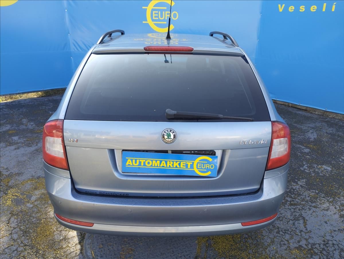 Škoda Octavia, 1,6 MPi 75KW DSG - fotka 5