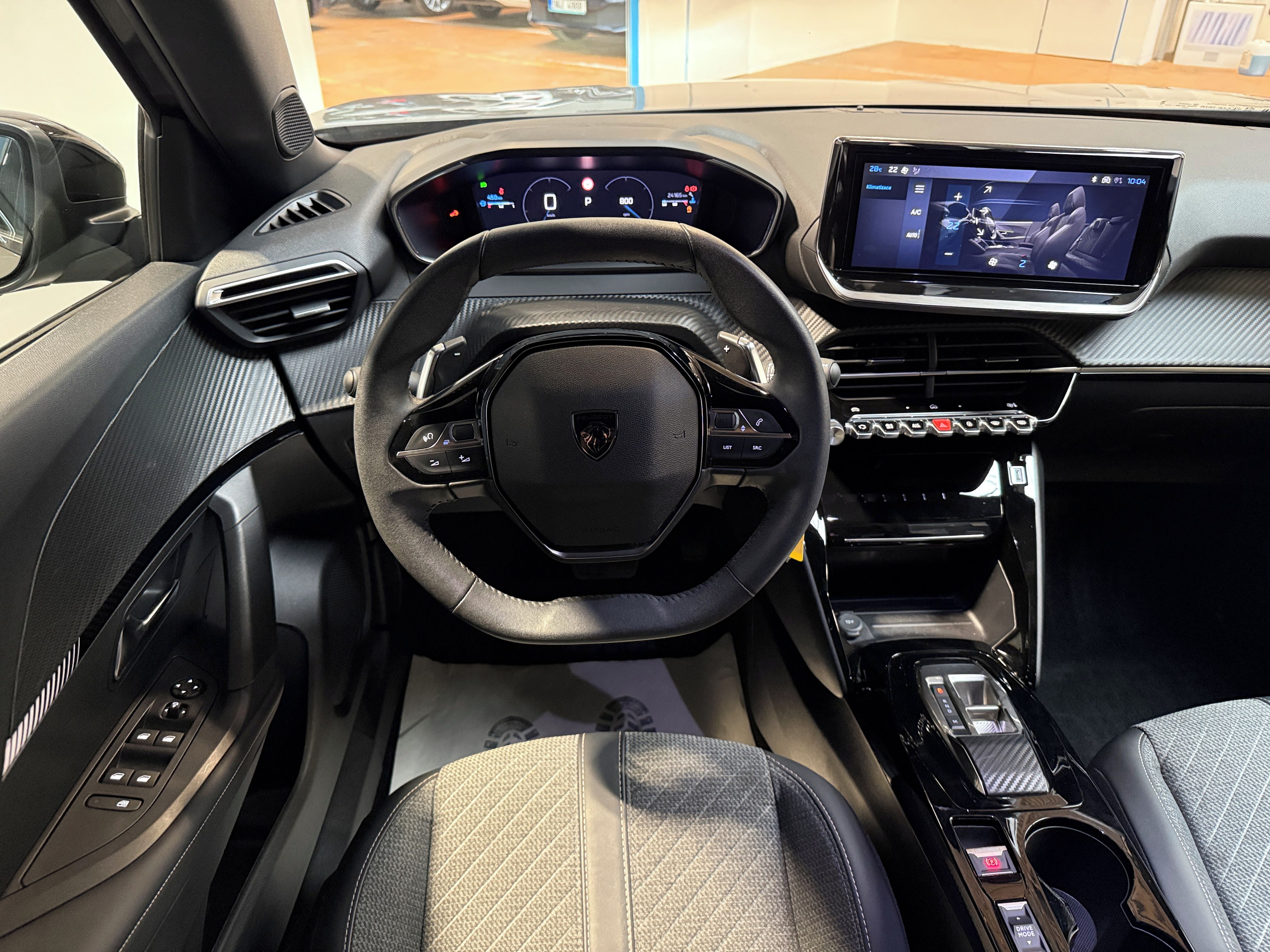 Peugeot 2008, ALLURE 1.2 PureTech 130 S&S EA - fotka 6