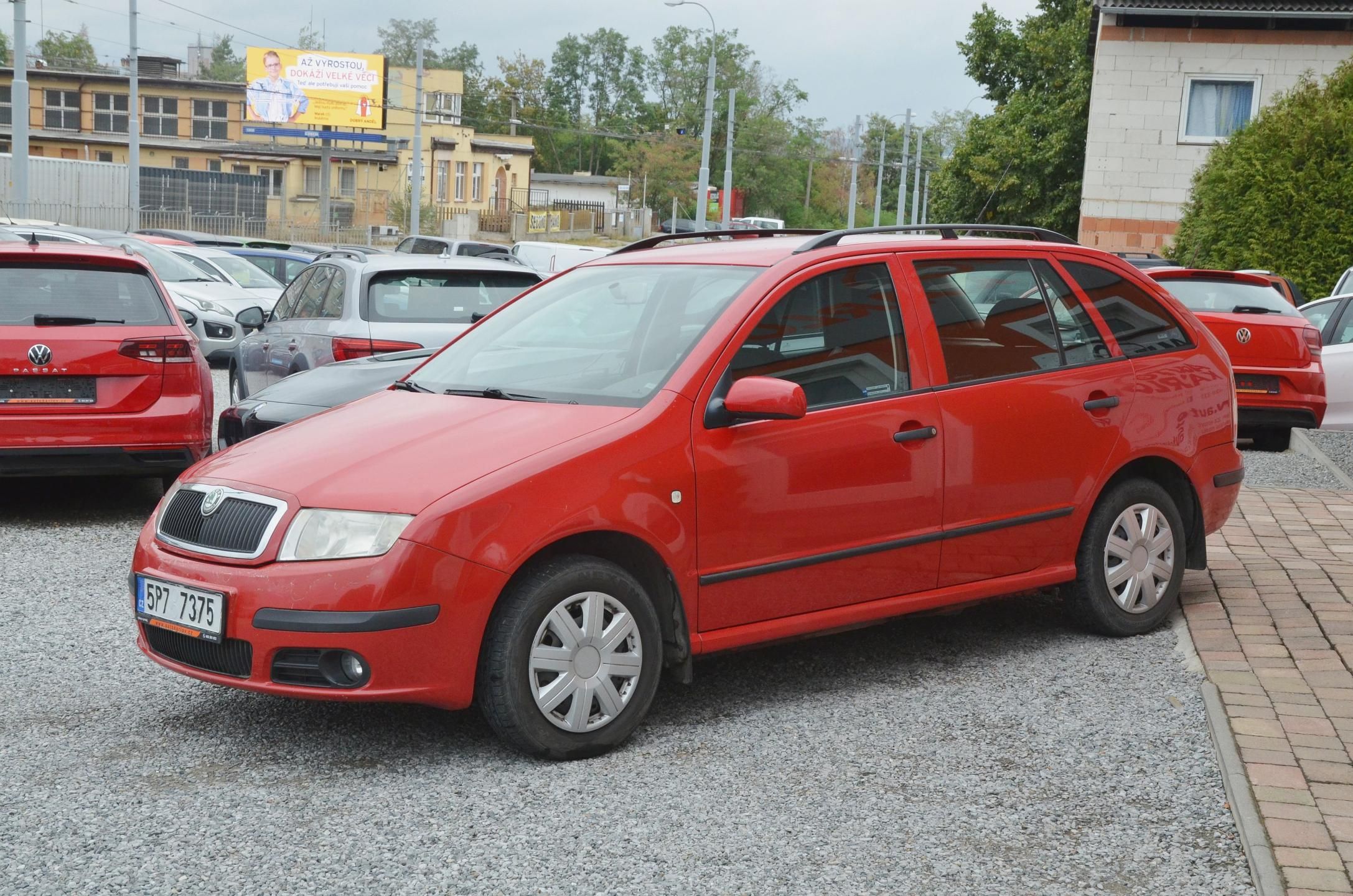 Škoda Fabia, 1.2i 47kW / ČR / STK 07/2028 - fotka 3