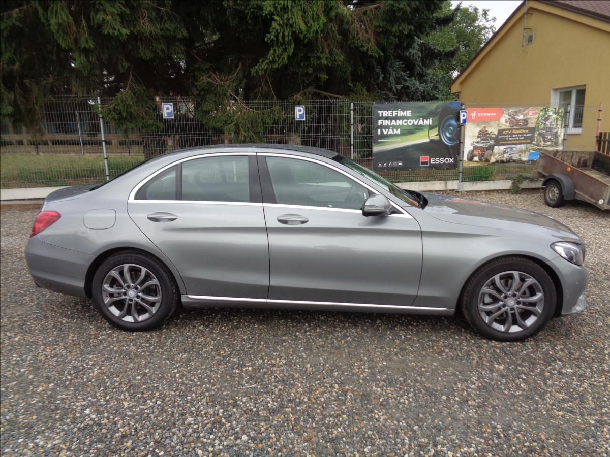 Mercedes-Benz Třídy C, 1,6 - fotka 6