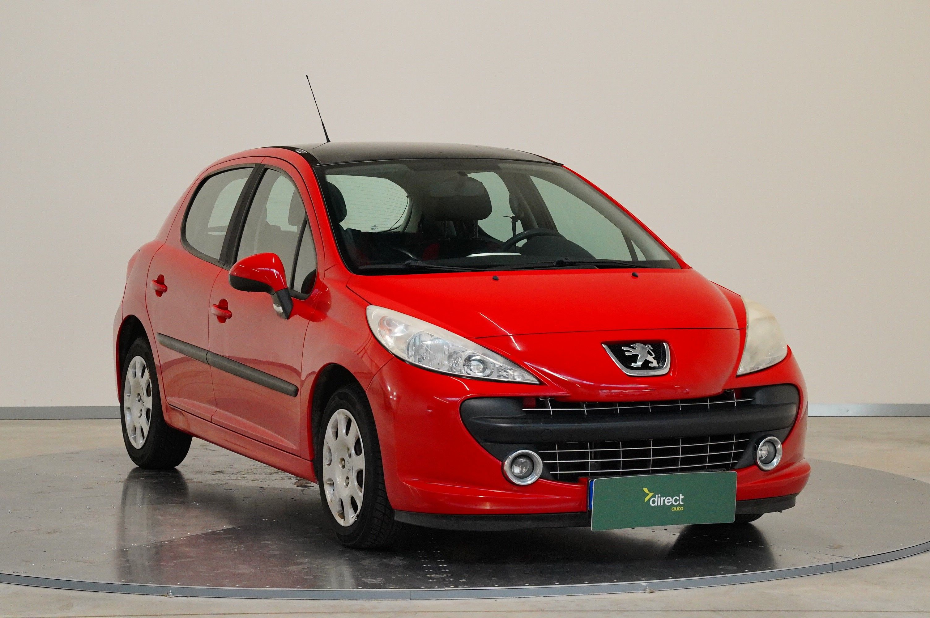 Peugeot 207, 1.4 16V 70 kW VTi Trendy - fotka 2