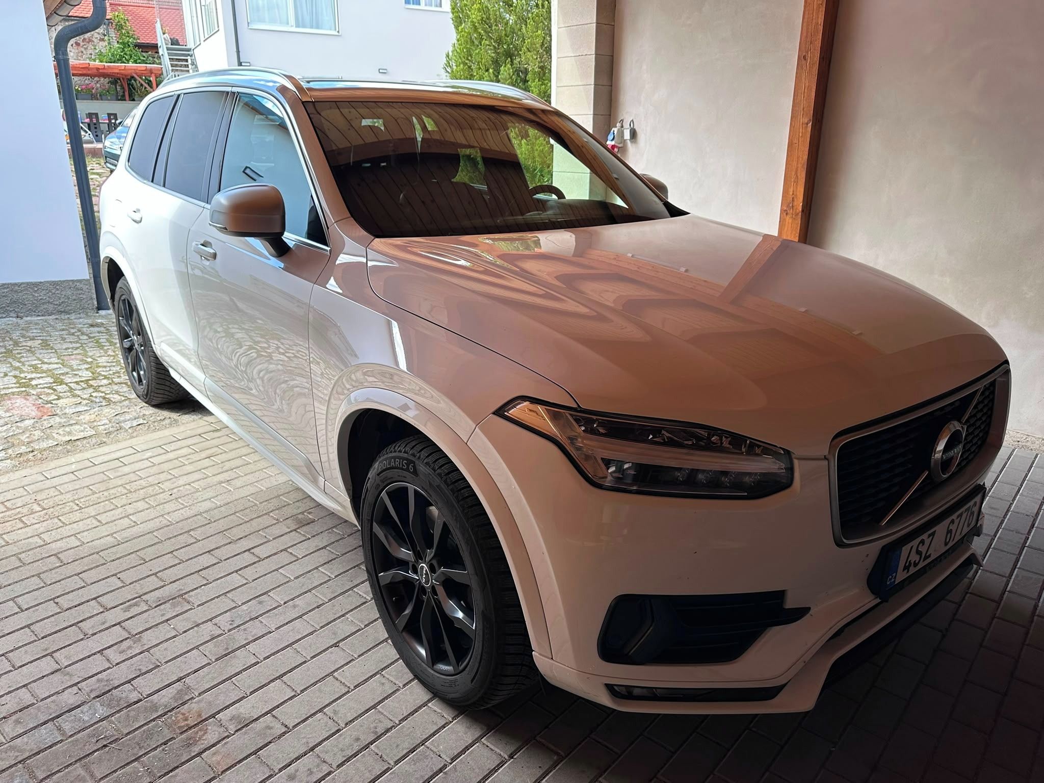 Volvo XC90, Volvo XC90 D5 AWD R-Design+