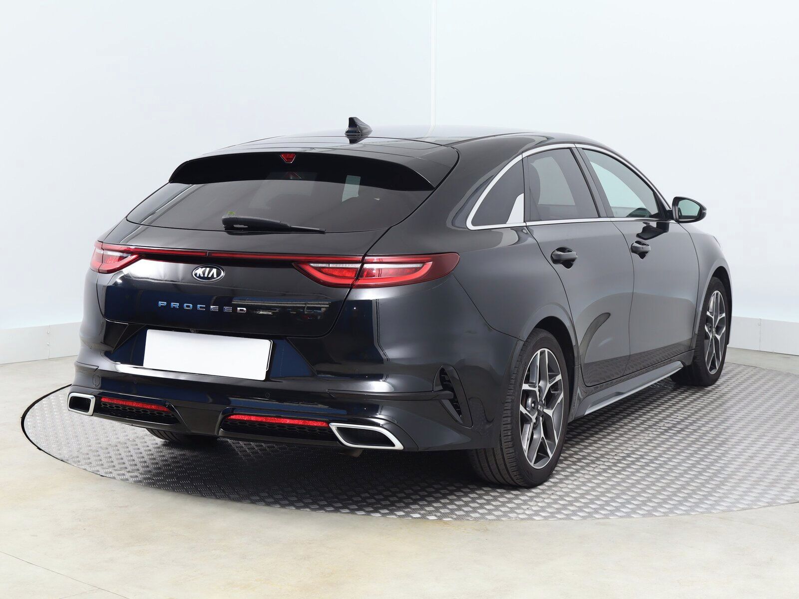 Kia ProCeed, 1.4 T-GDI, GT-Line, ČR,1.maj - fotka 5