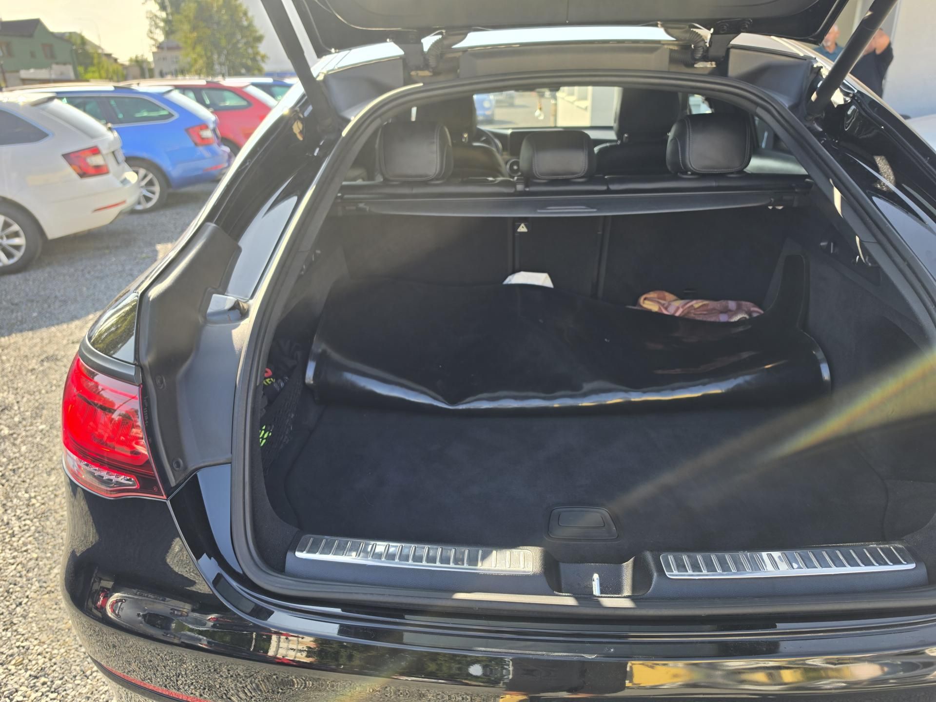 Mercedes-Benz GLC, 220CDI Kupé TZ Led - fotka 5