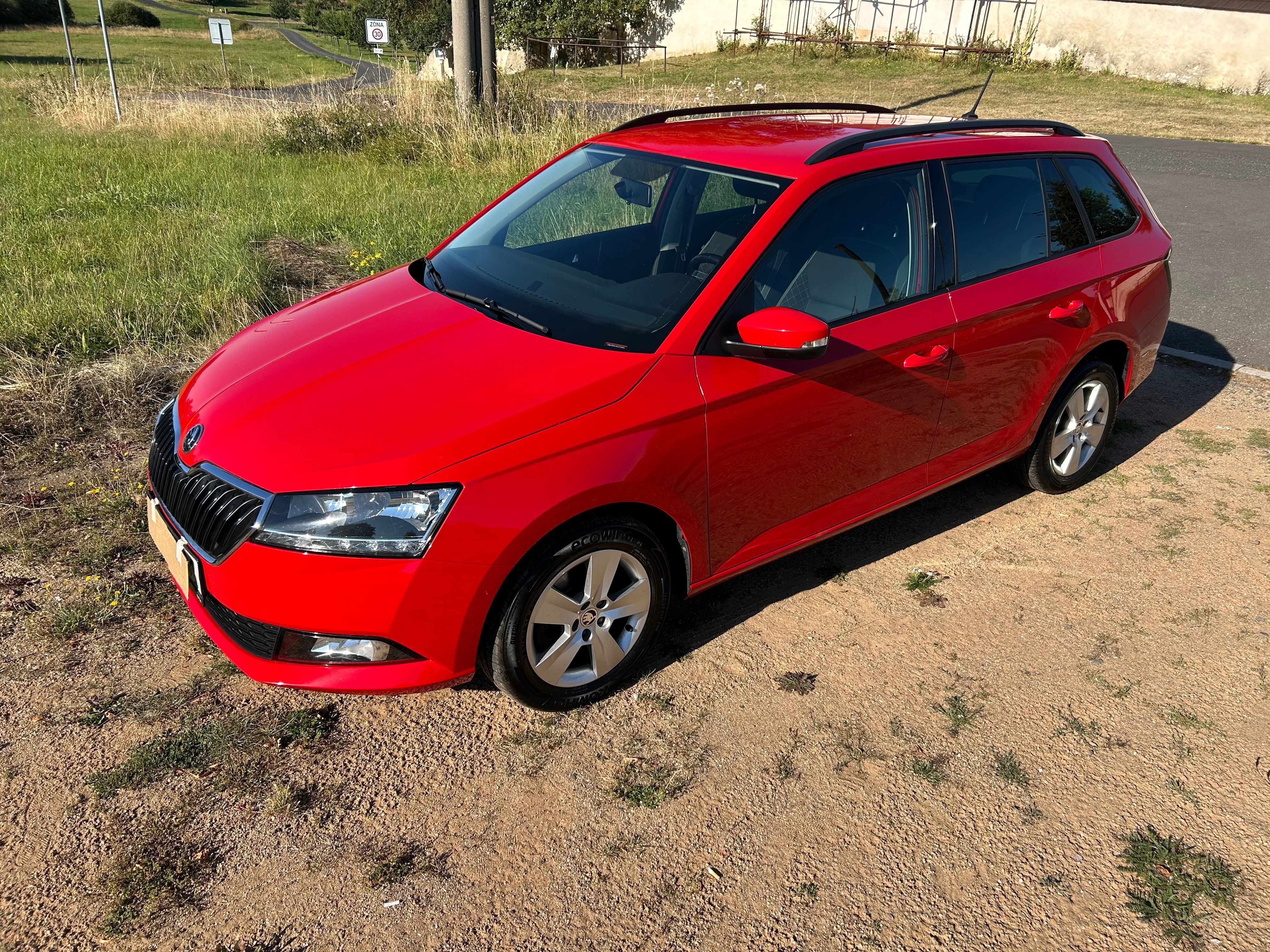Škoda Fabia, Škoda Fabia III Combi 81kW - fotka 2
