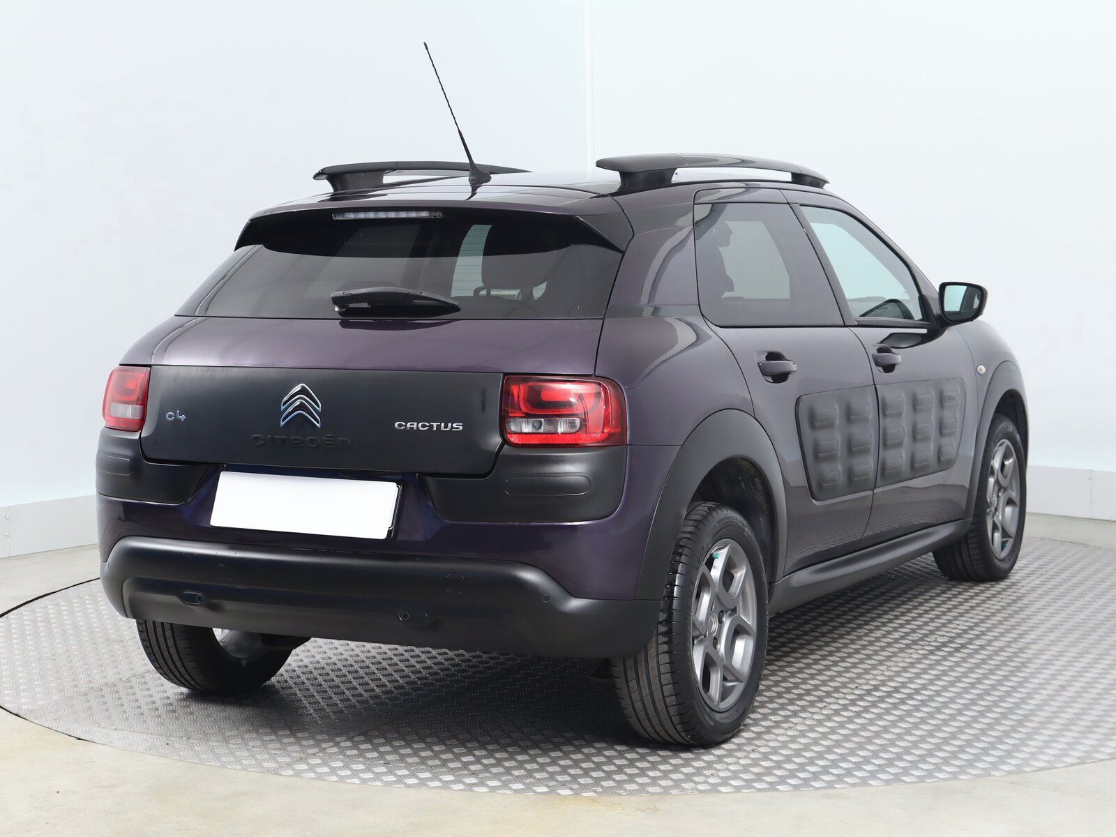 Citroën C4 Cactus, 1.2 PureTech, Navi - fotka 5