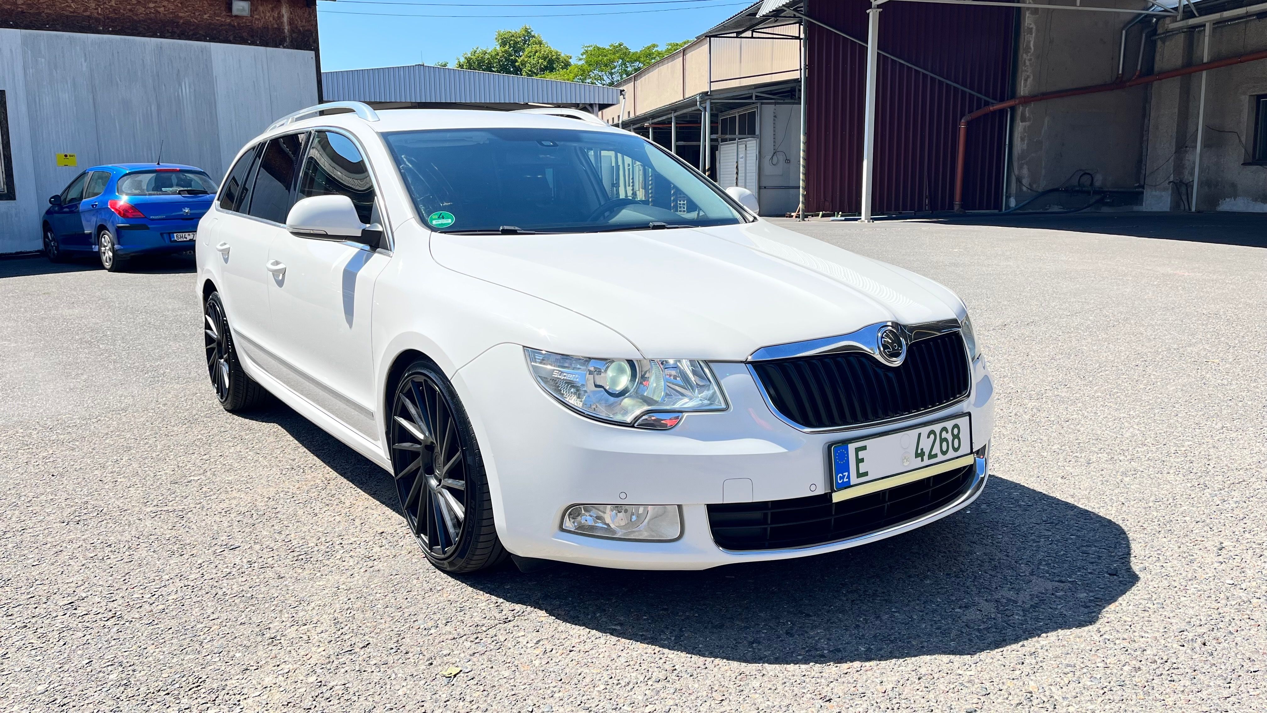 Škoda Superb, Škoda Superb Combi TDI