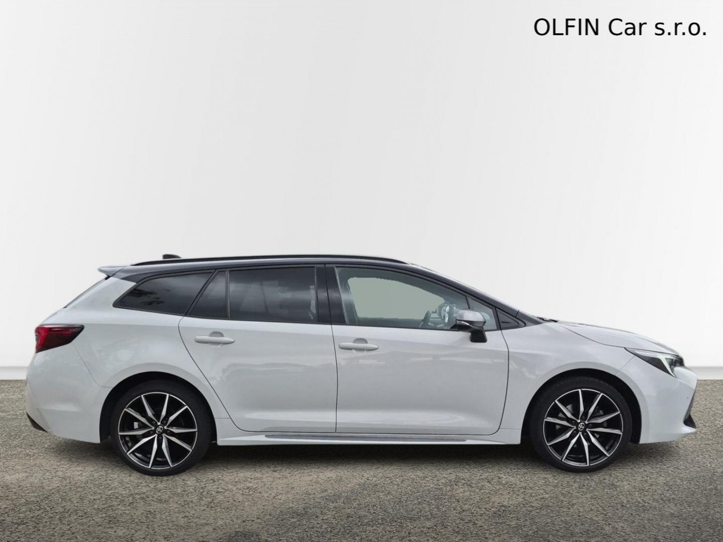 Toyota Corolla, GR SPORT Dynamic 2.0 hybrid - fotka 6