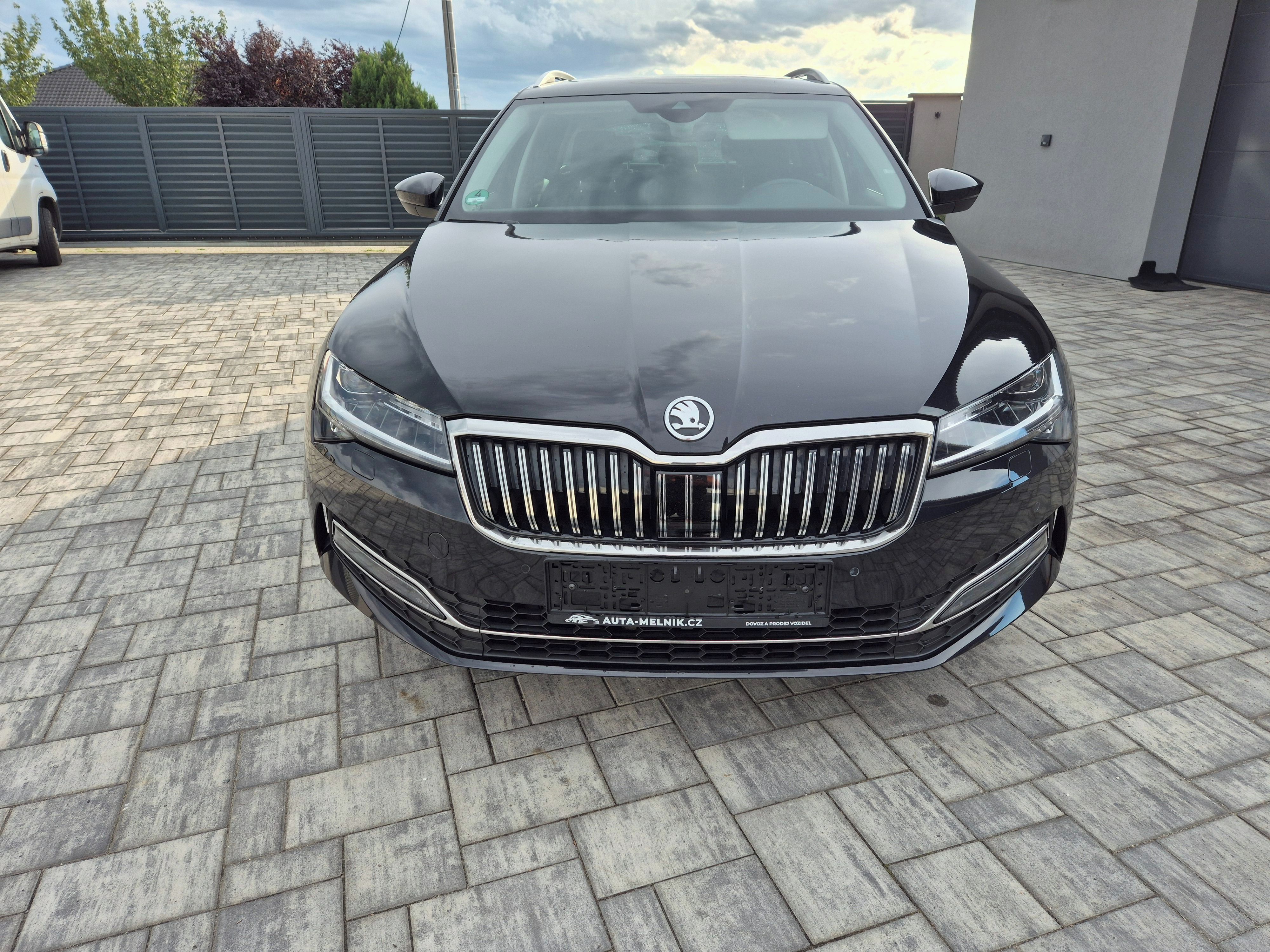 Škoda Superb, 2.0 TDi 147kw STYLE ZÁRUKA DPH - fotka 2