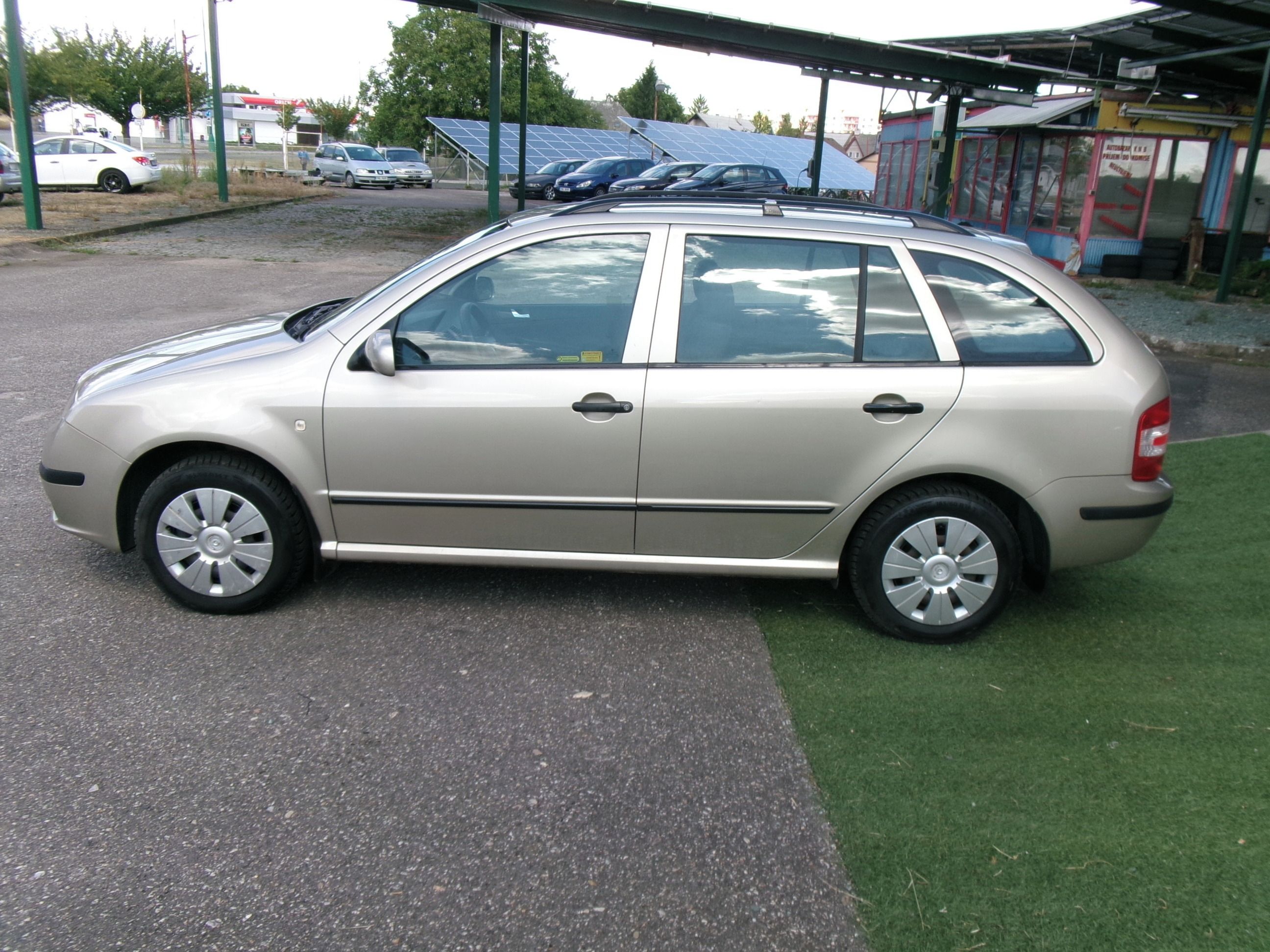 Škoda Fabia, 1.2i12v CZ,2.maj. - fotka 4