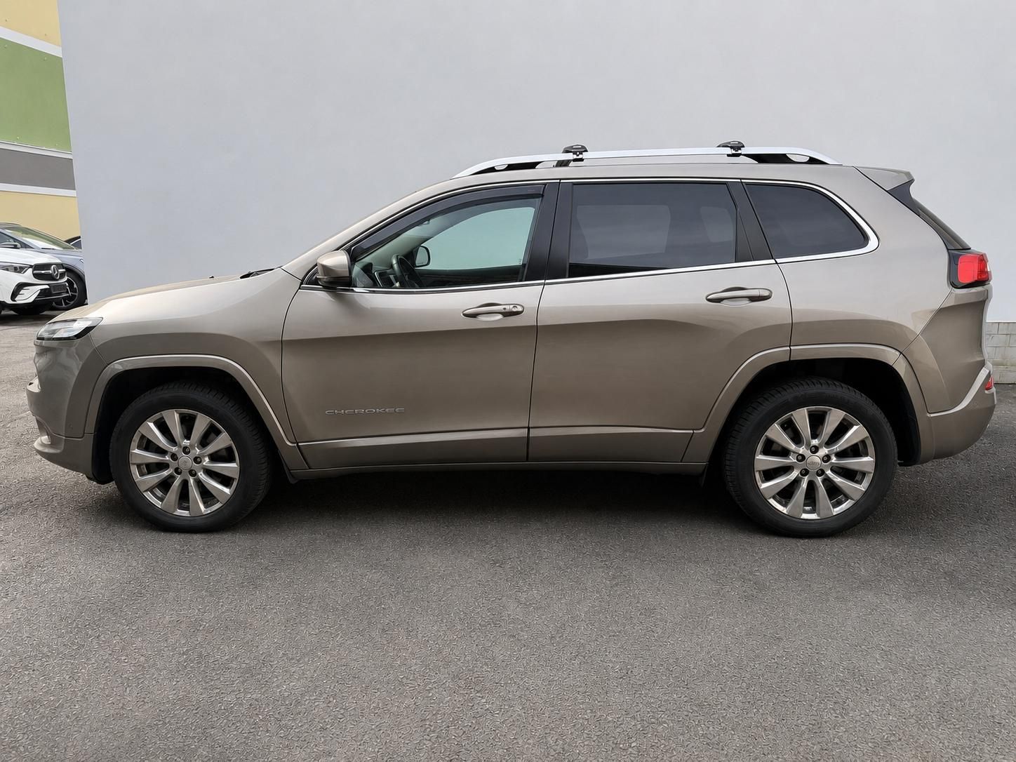 Jeep Cherokee, OVERLAND - fotka 3