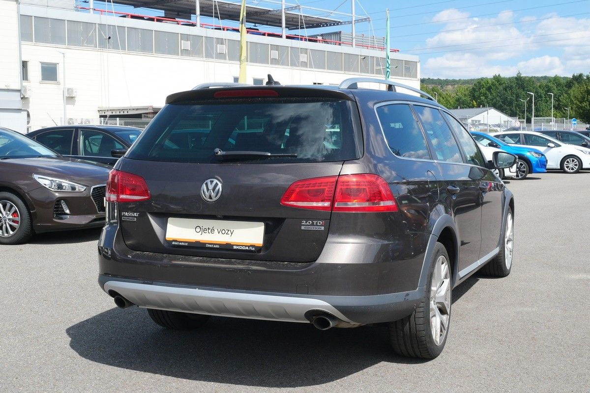 Volkswagen Passat, 2.0 TDI 125 kW DSG Alltrack - fotka 2
