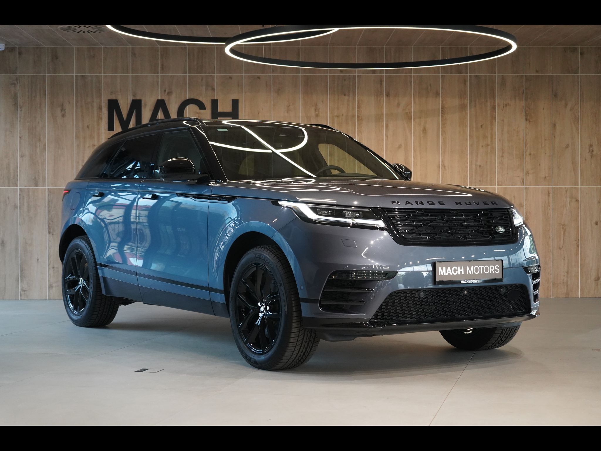 Land Rover Range Rover Velar, D300 AWD Dynamic SE, Tážné - fotka 4