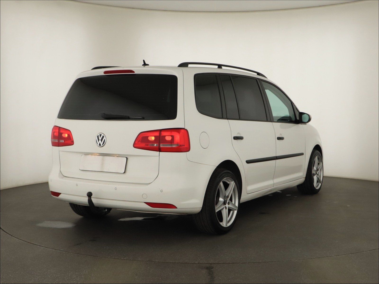 Volkswagen Touran, 1.6 TDI, 7 míst - fotka 5