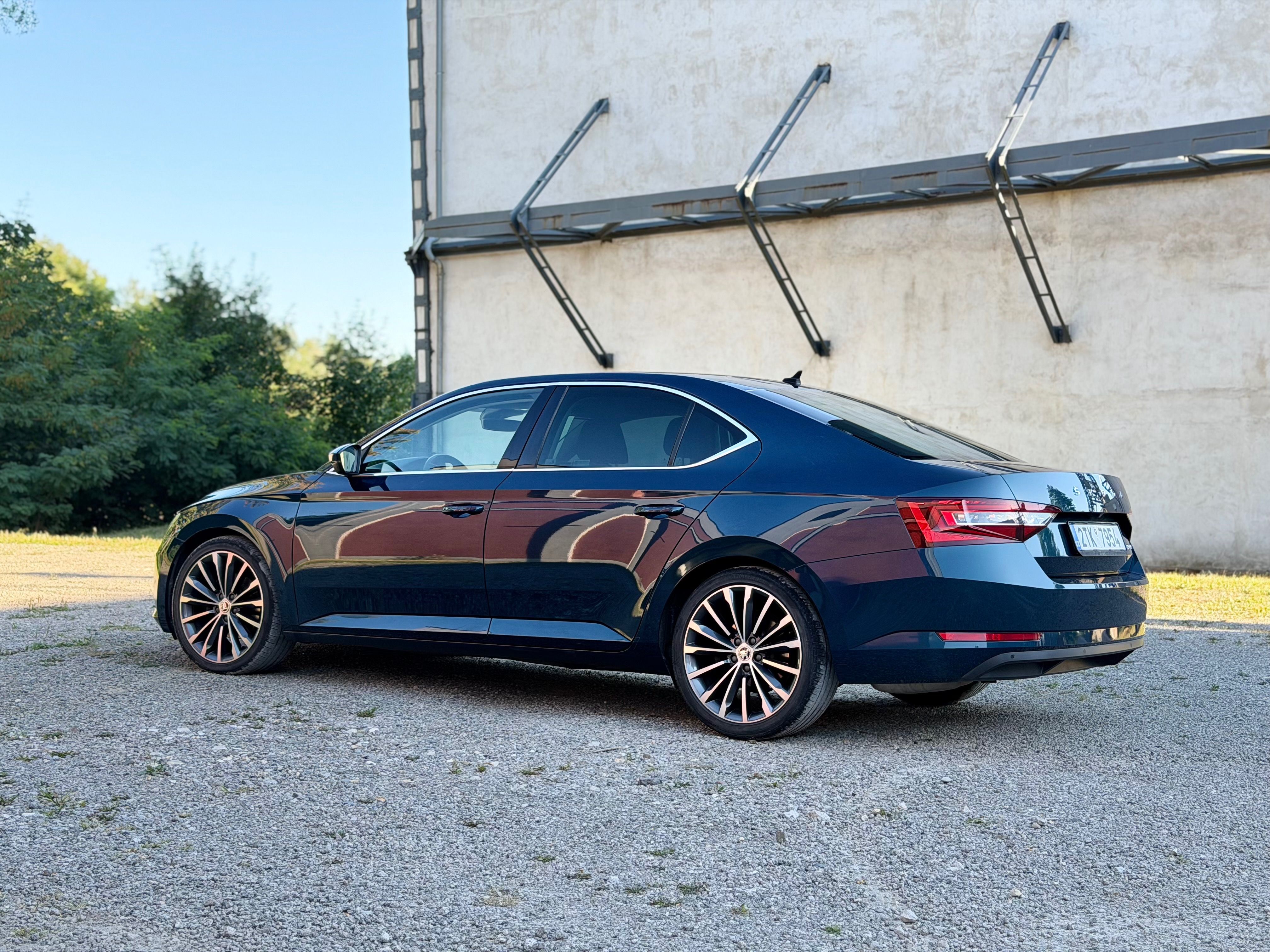 Škoda Superb, 2.0TSI, 162kW, DPH, TOP výbava - fotka 3