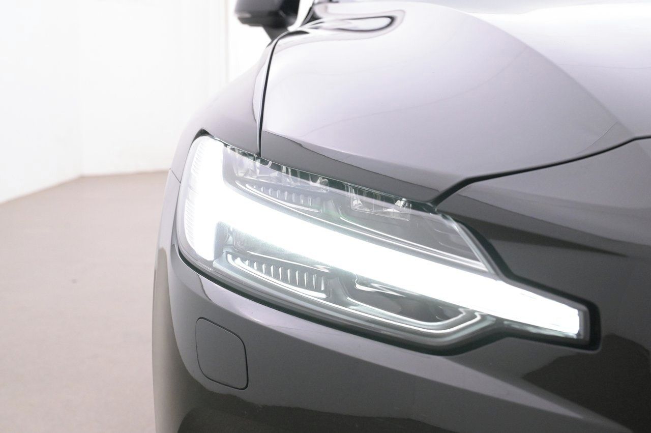 Volvo V60, Recharge T6 AWD Core Bright - fotka 5