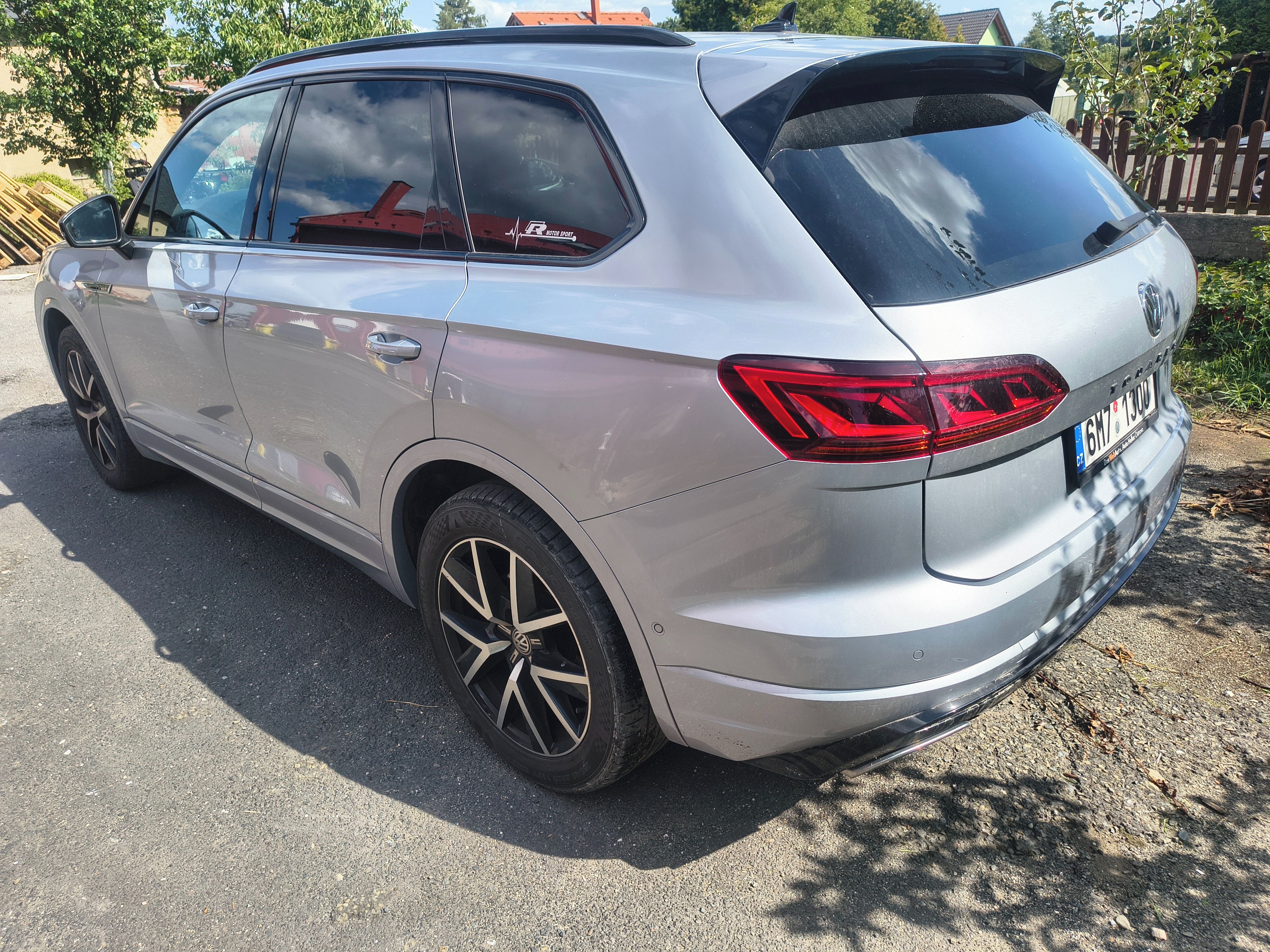 Volkswagen Touareg, R-Line - fotka 3