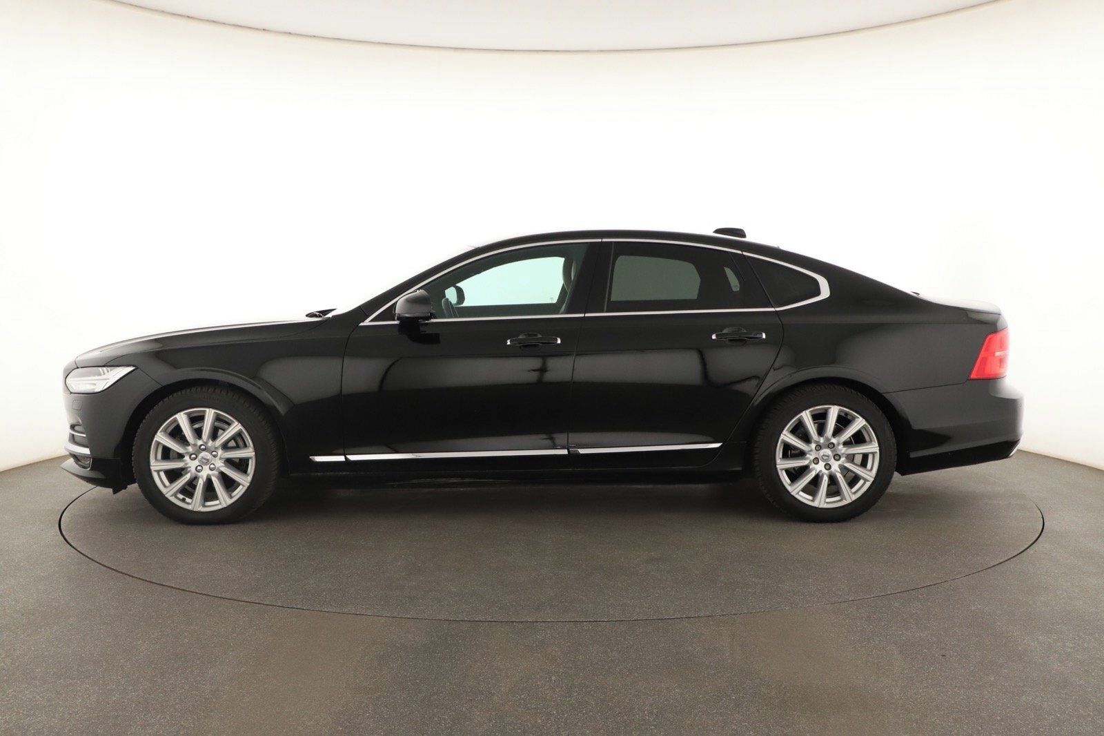 Volvo S90, D4 AWD, 4X4, Automat - fotka 3