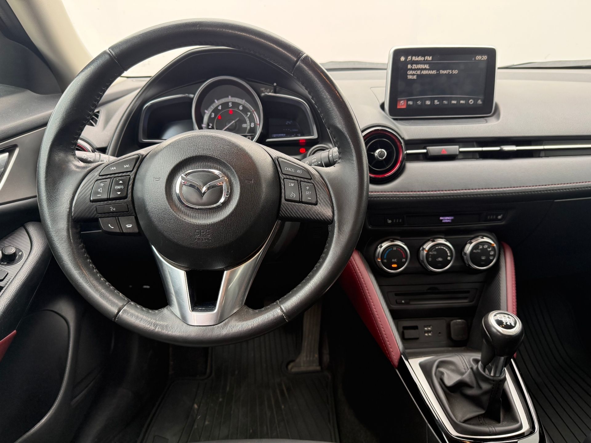 Mazda CX-3, 2.0 Skyactiv-G150 110 kW Revol - fotka 5