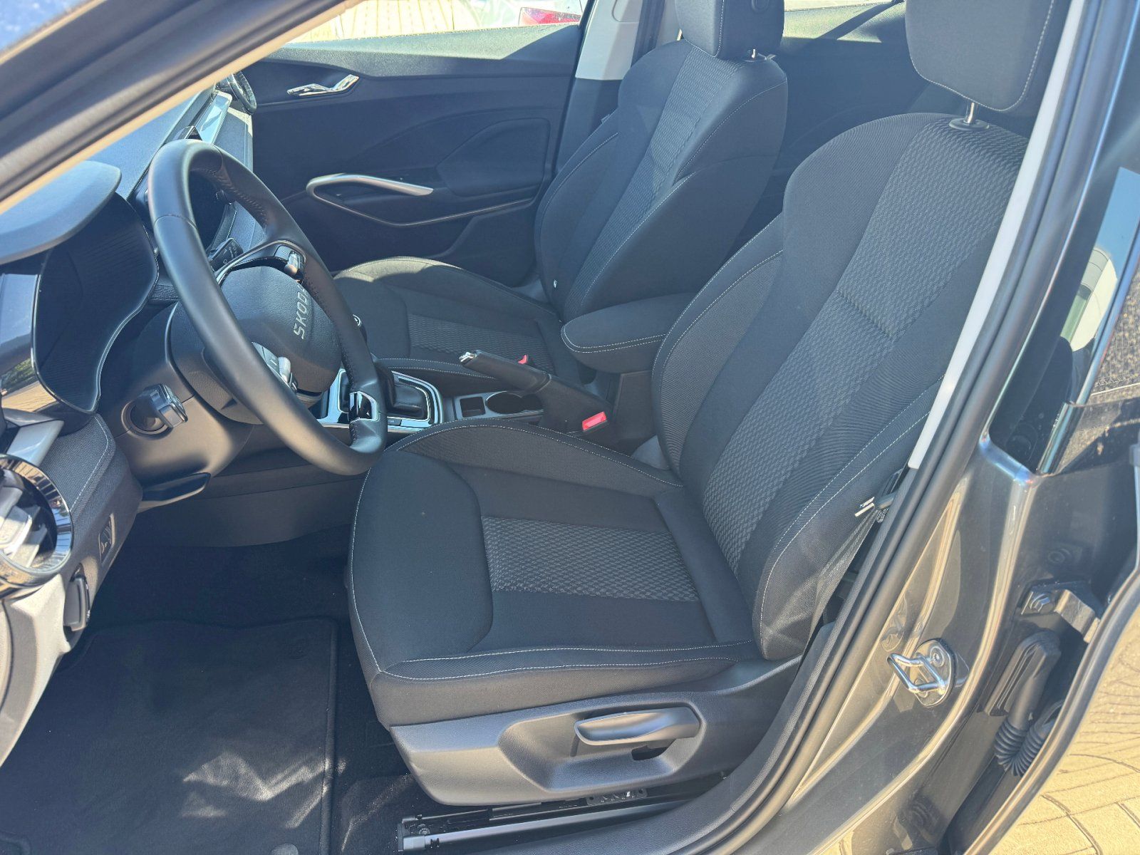 Škoda Fabia, 1.0 Tsi 70kW SELECTION - fotka 5