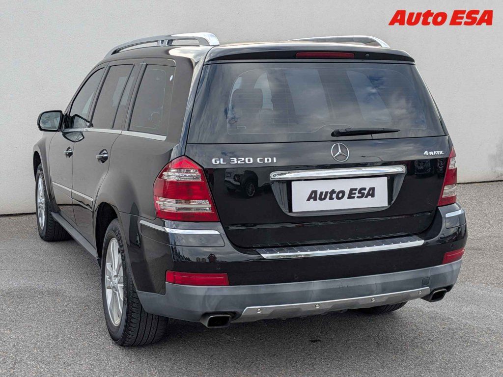 Mercedes-Benz GL, 3.0 CDi GL320 4MATIC,ČR,AT - fotka 6