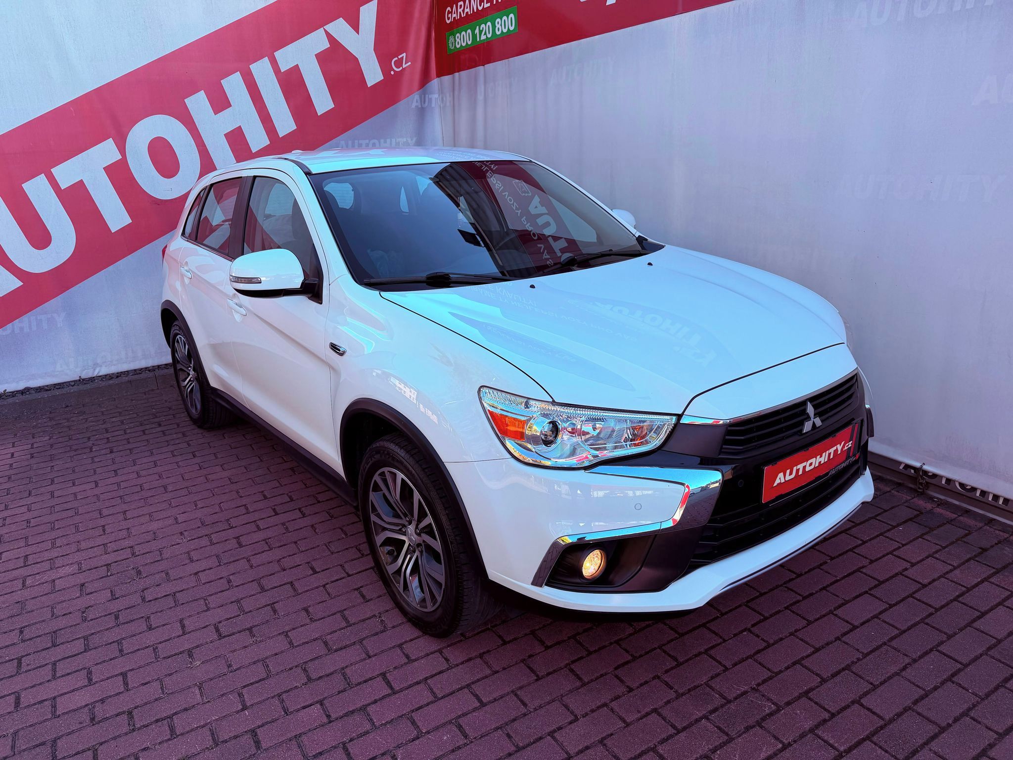 Mitsubishi ASX, 1.6 MIVEC Intense+, Serviska - fotka 3