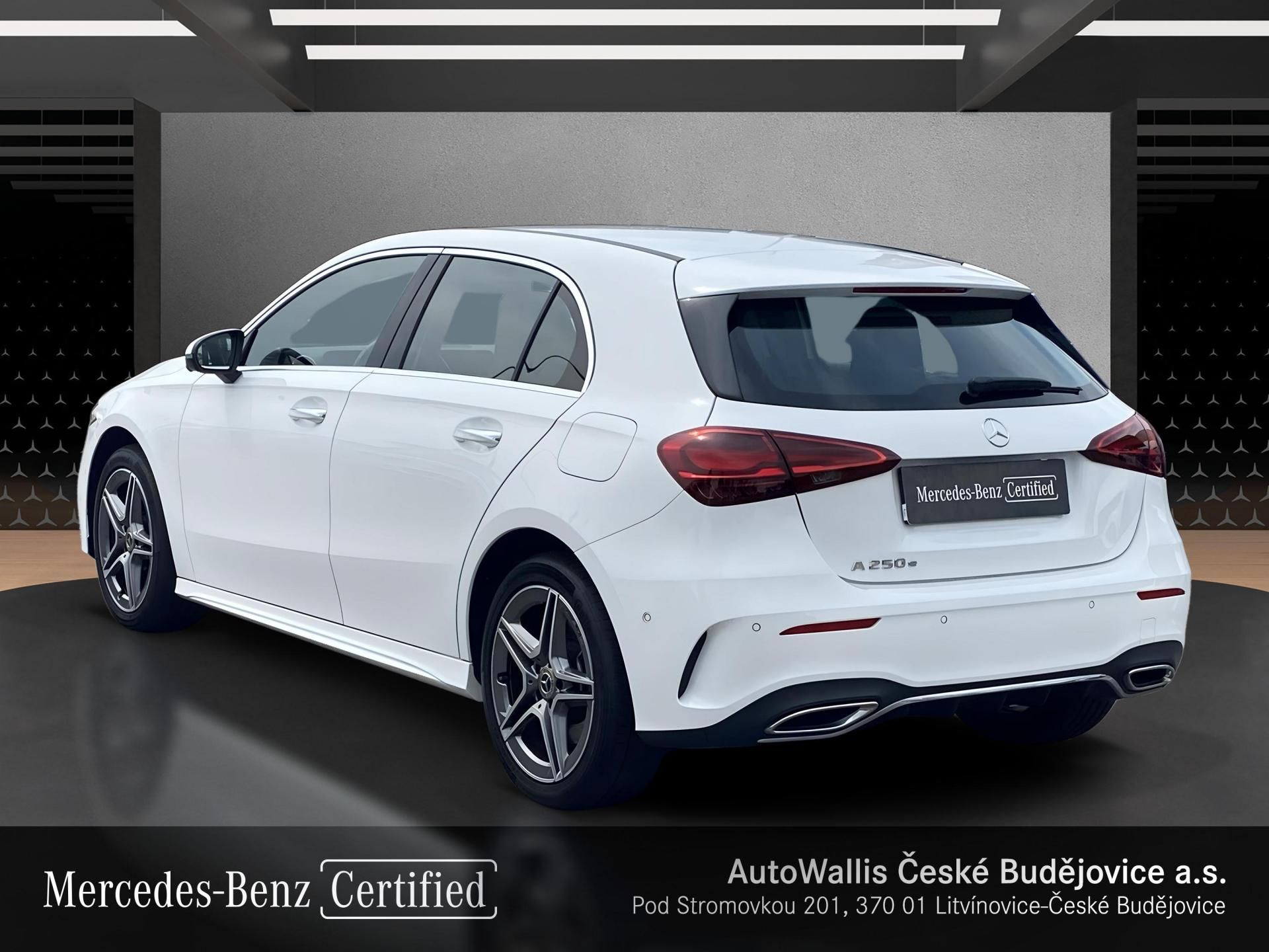 Mercedes-Benz Třídy A, A 250e AMG - fotka 3