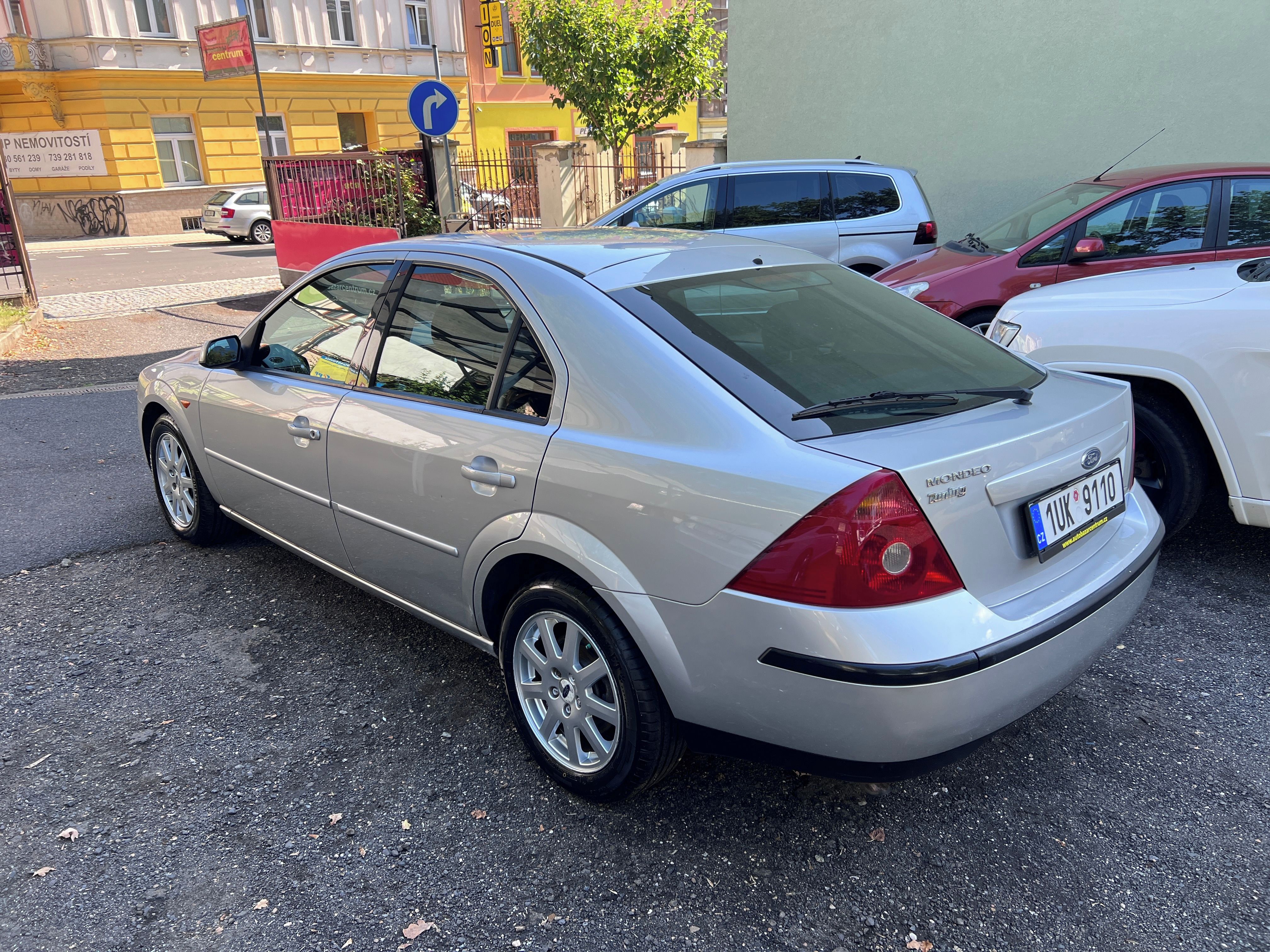 Ford Mondeo, 1,8i, 92 Kw - fotka 4
