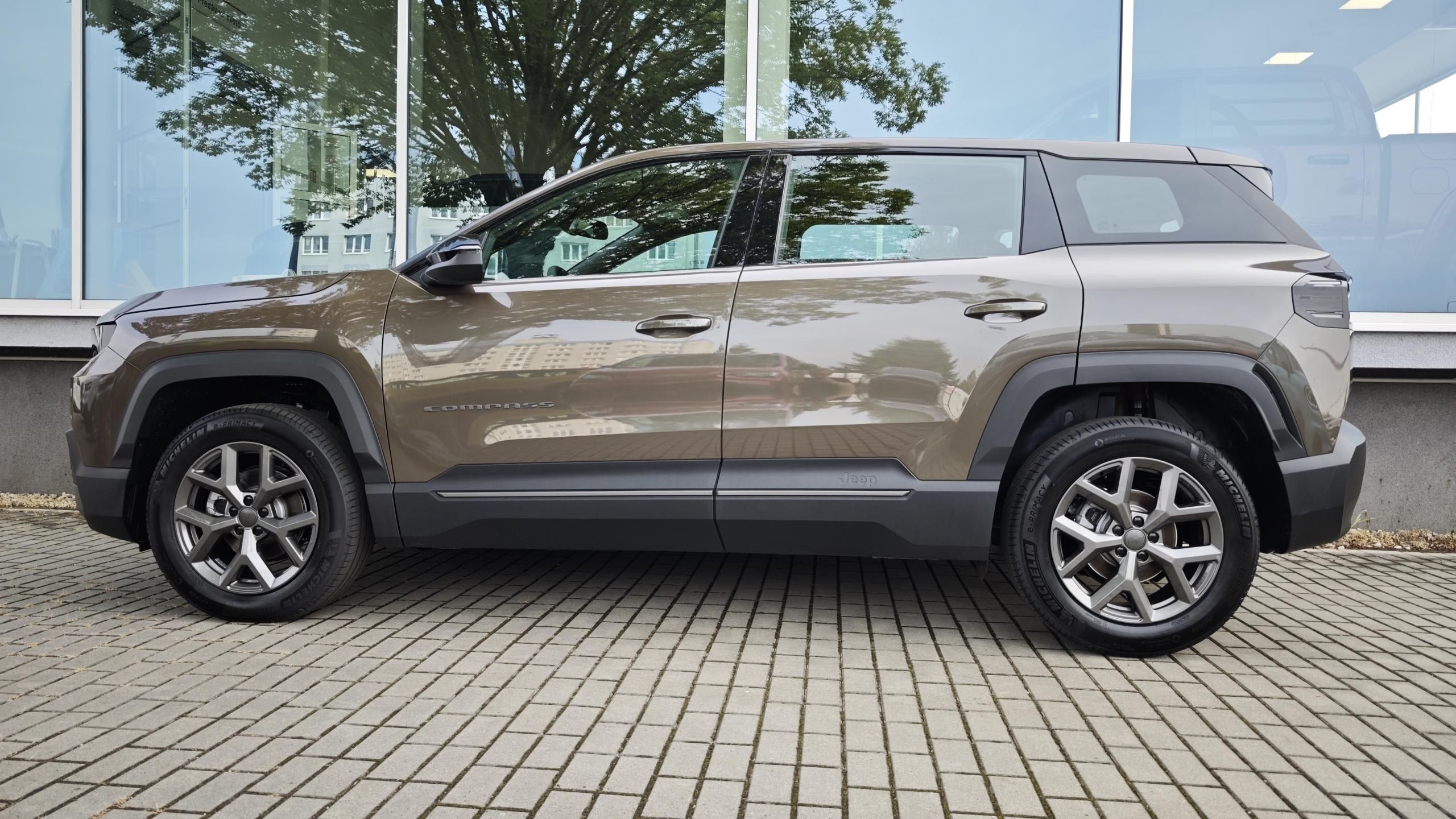 Jeep Compass, Altitude hybrid 145PS automat - fotka 6