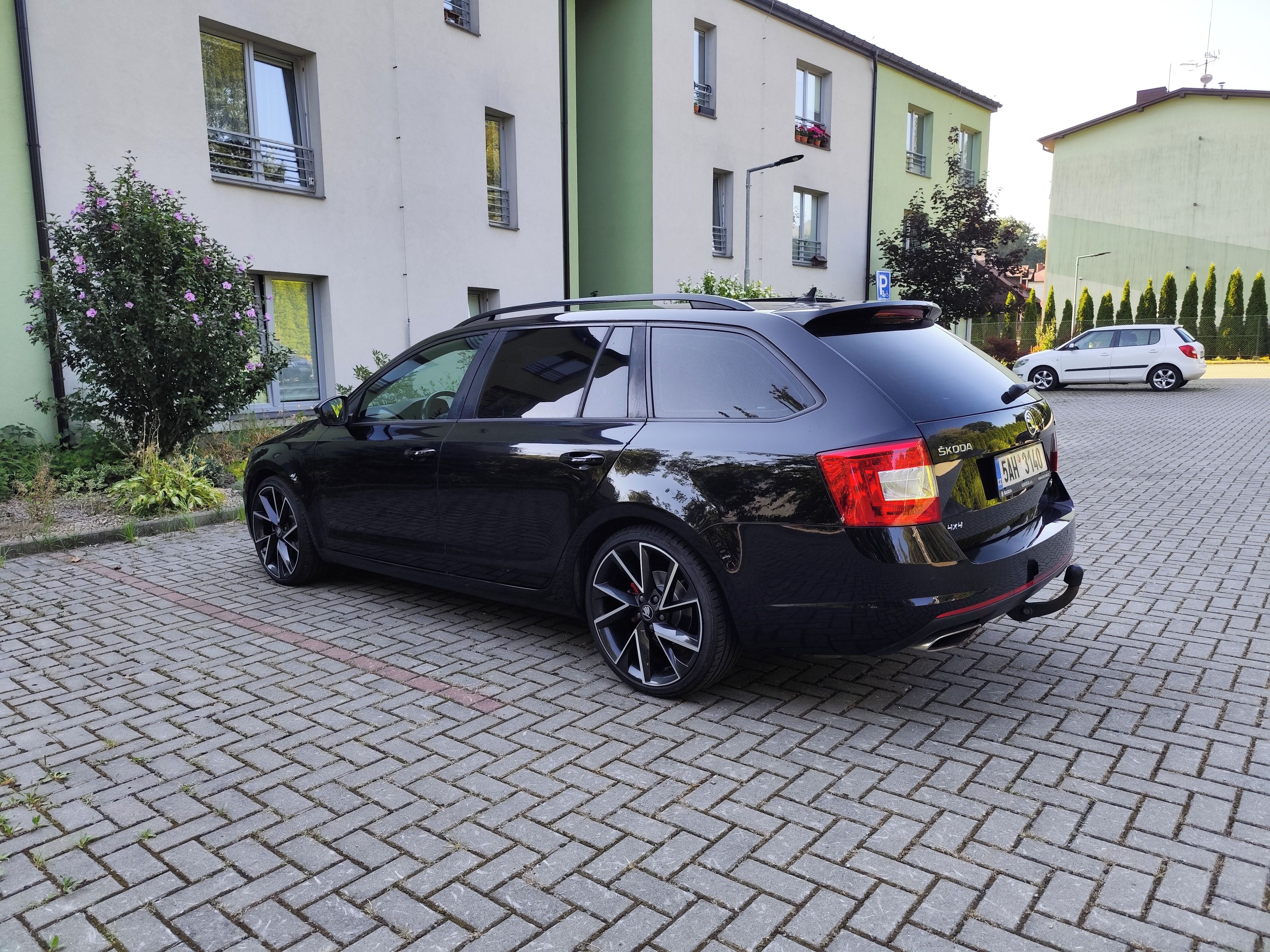 Škoda Octavia, 2.0tdi RS 4x4 - fotka 3